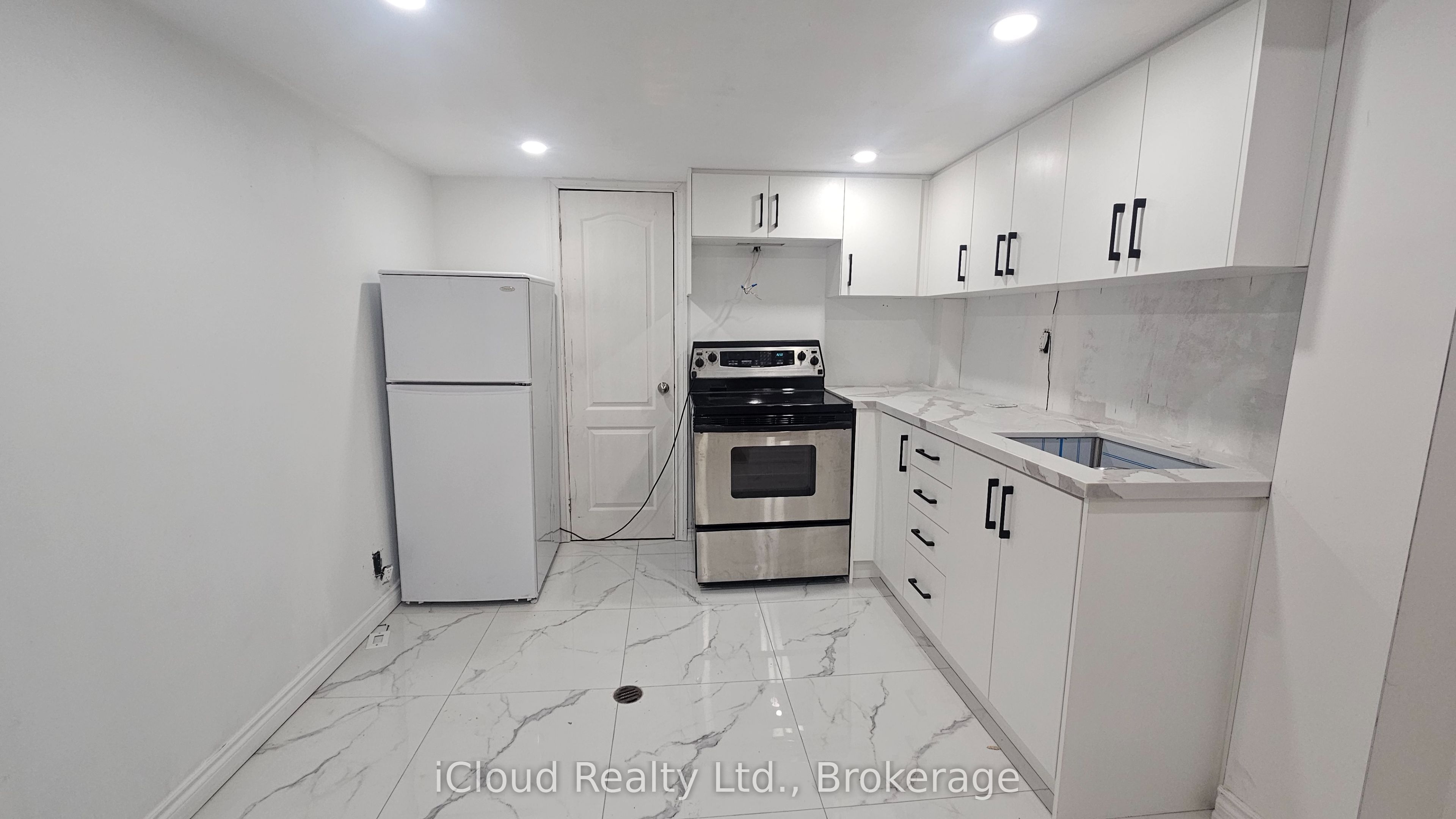 Unit Basement - 32 Frey Crescent, Scarborough 4