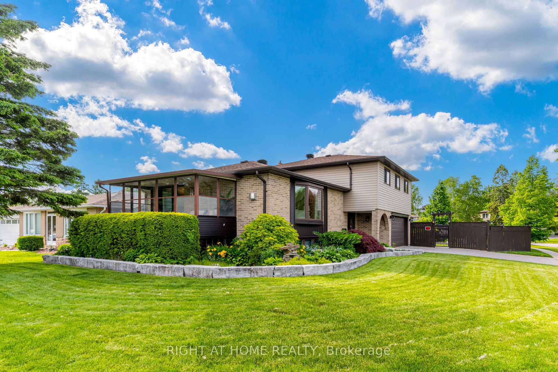 51 Lewin Crescent, Ajax 3
