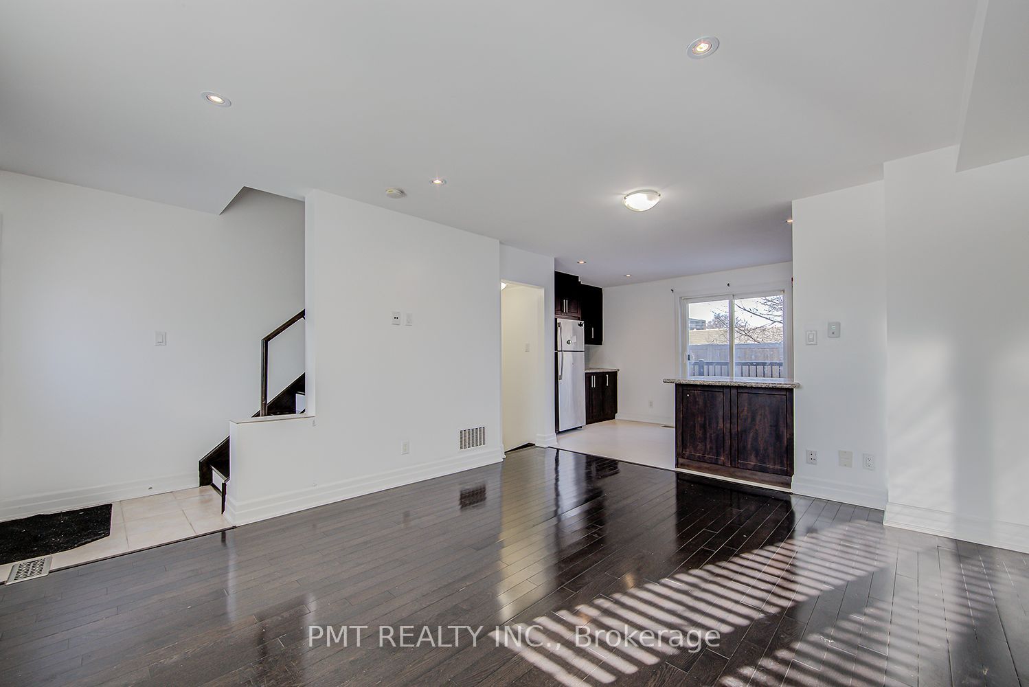 14 Coventry Street, Scarborough 4