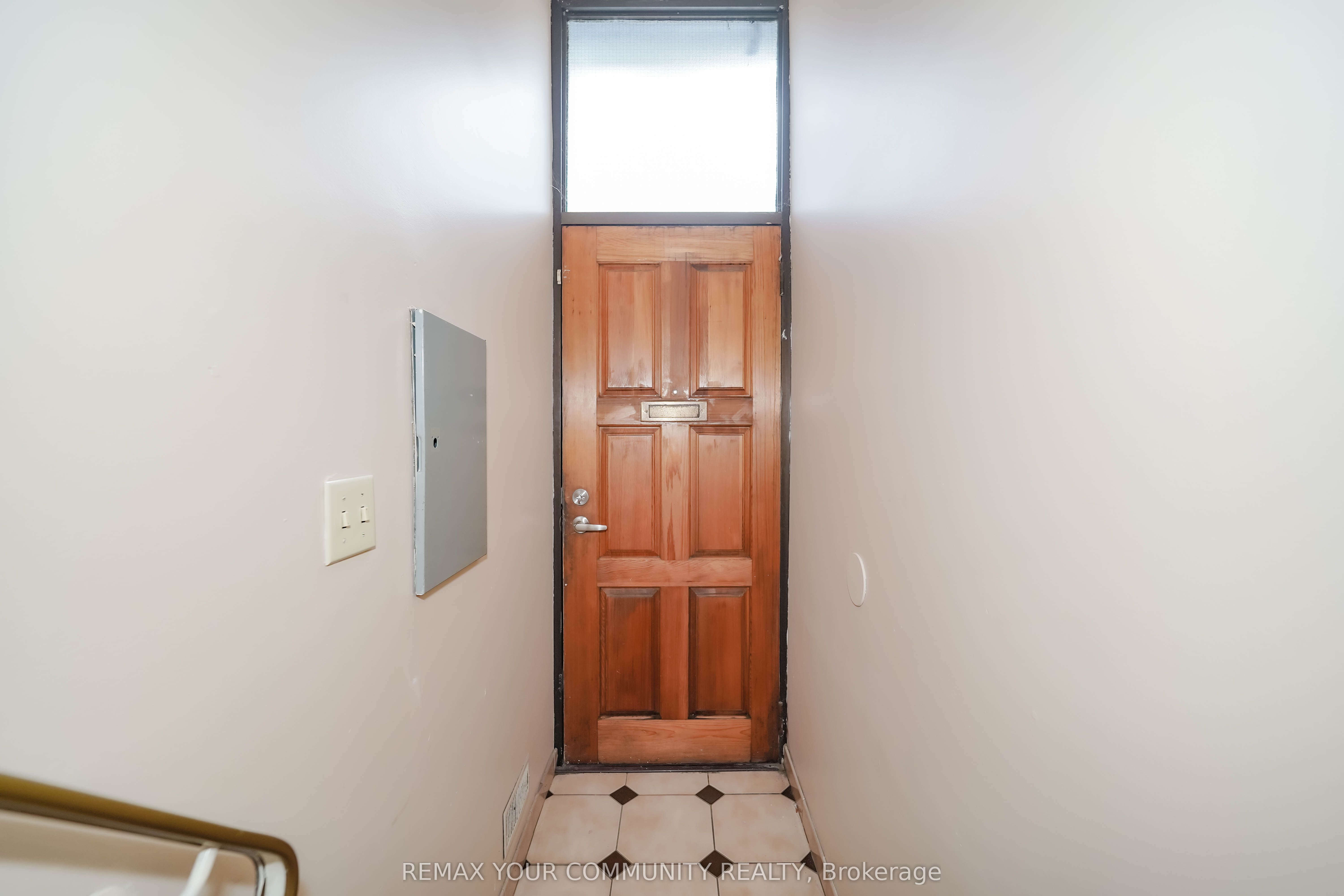 Unit Room 1 - 1378 Danforth Avenue, Toronto 3