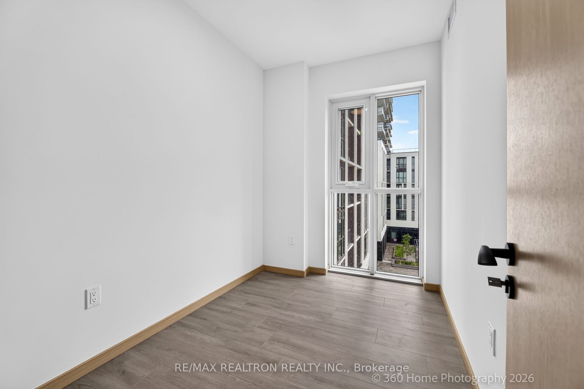 Unit 503 - 3421 Sheppard Avenue E, Scarborough 5