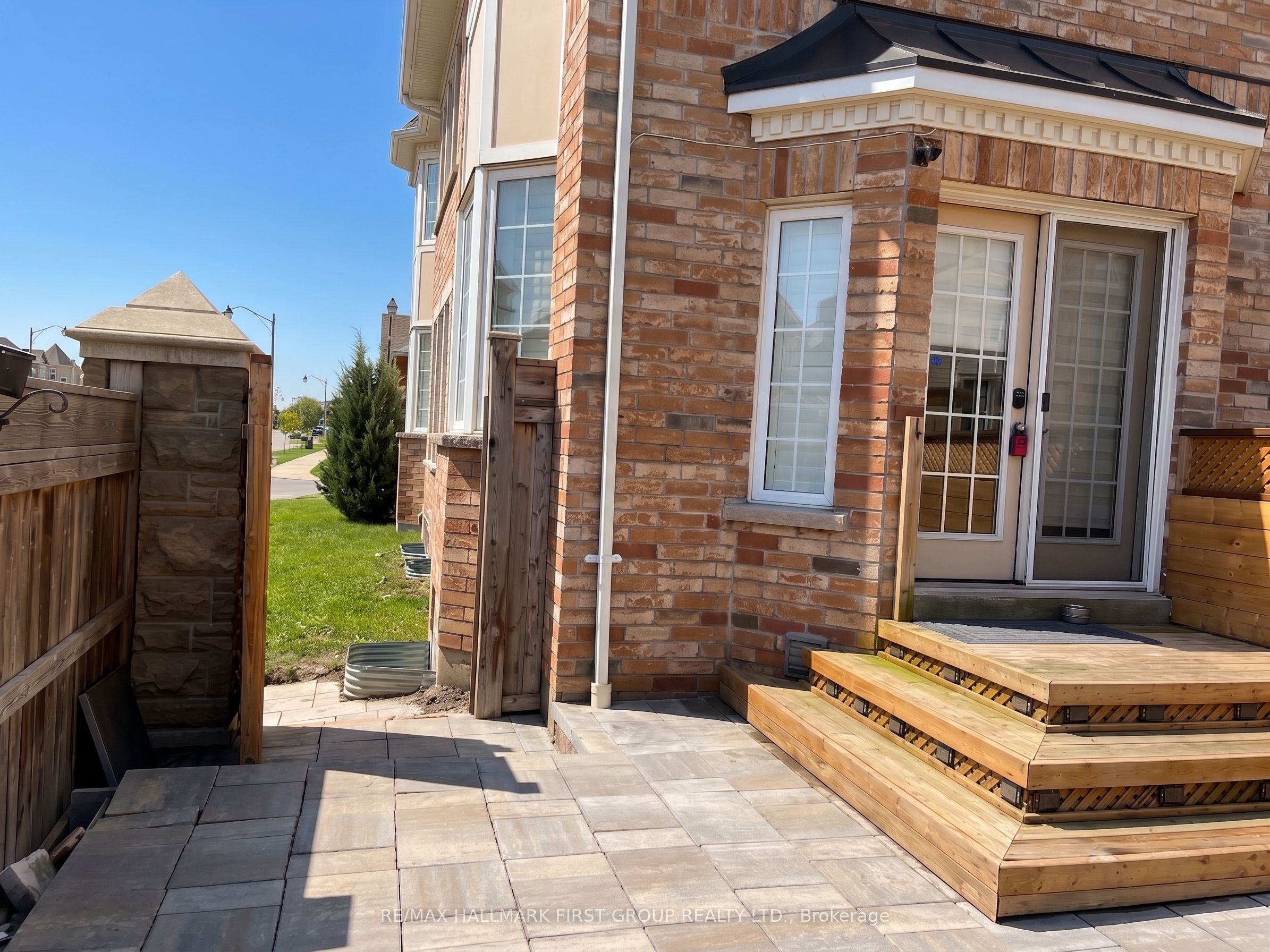 Unit First Floor - 40 Crellin Street, Ajax 3
