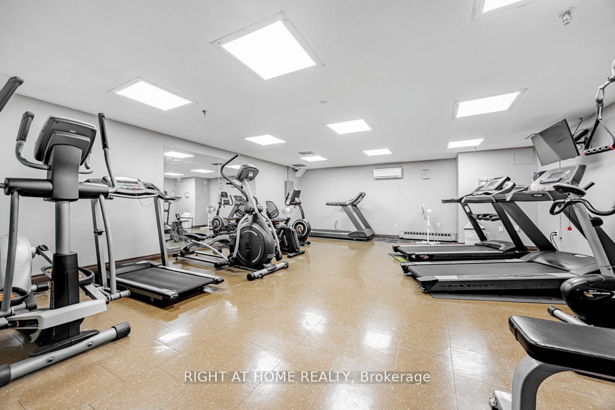 Unit 1704 - 2050 Bridletowne Circle, Scarborough 3