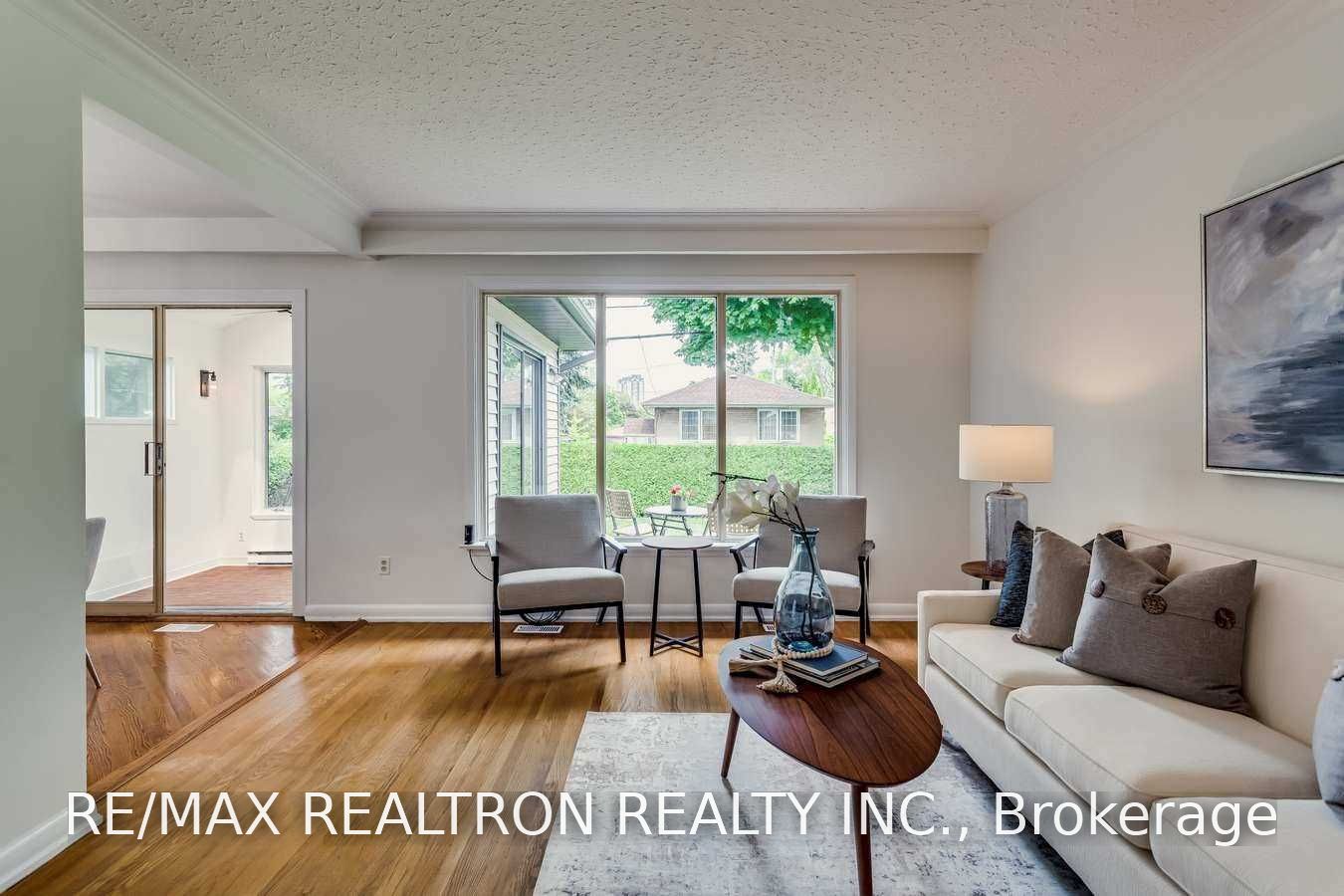 Unit Main Floor - 100 Meldazy Drive, Scarborough 3