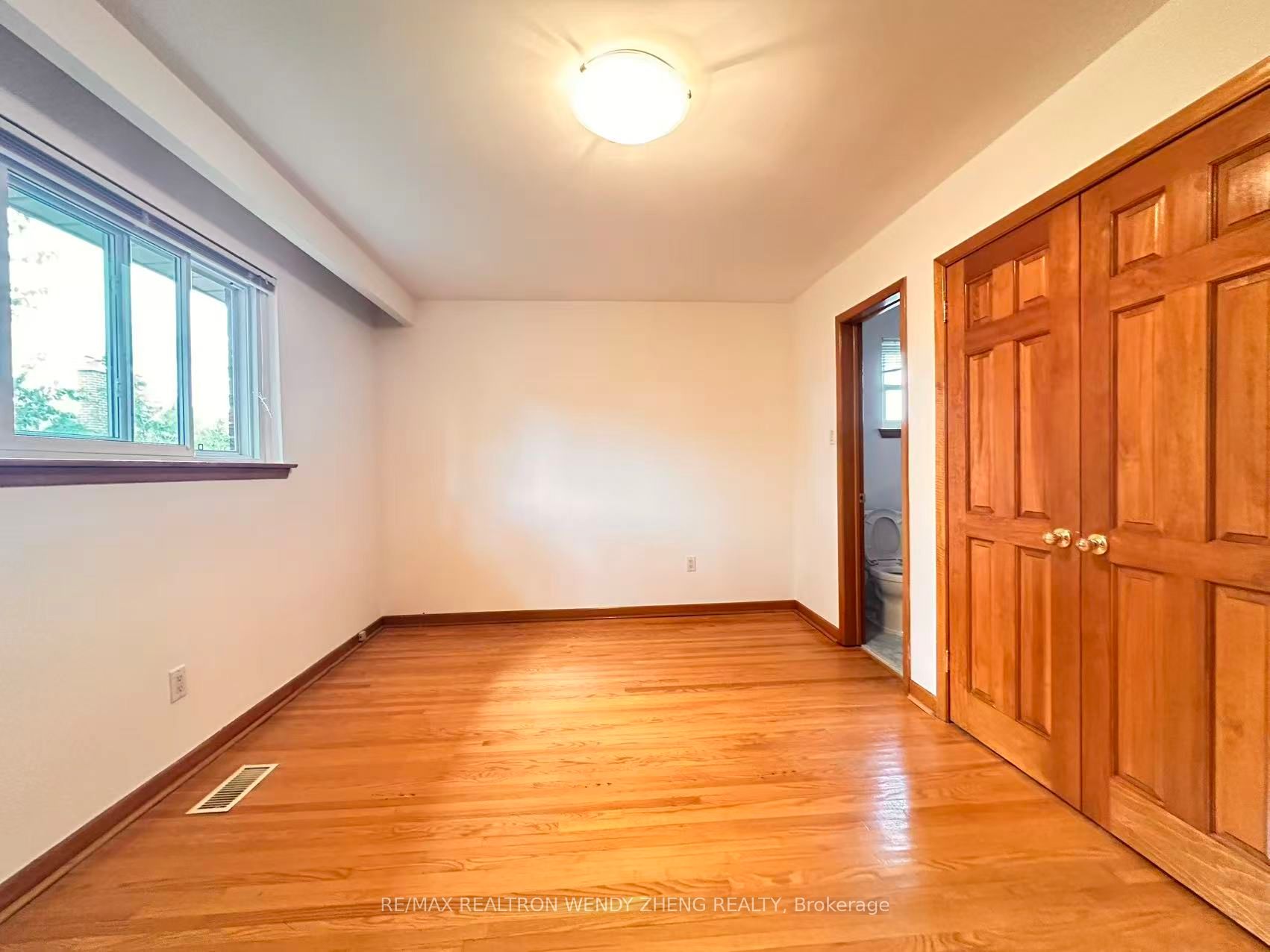 Unit Main and Upper - 14 Scotland Road, Scarborough 5