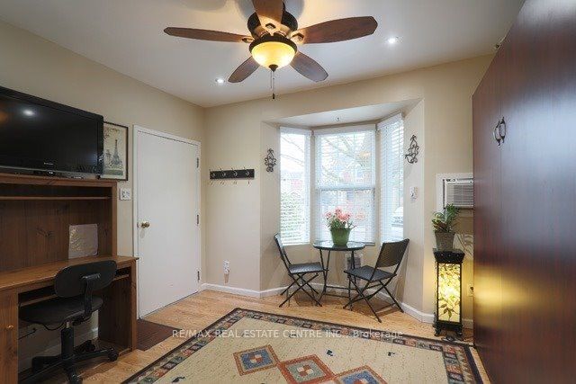 Unit Main Level Studio - 1 Hiawatha Road, Toronto 2