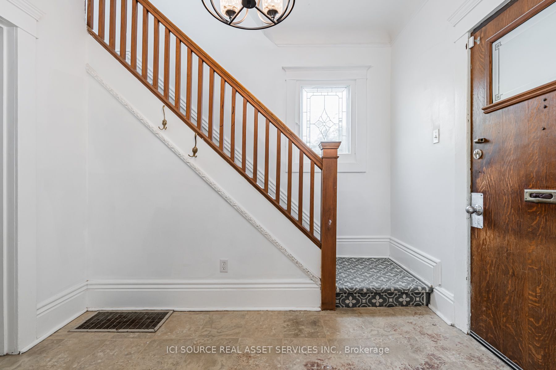 Unit Main & Upper - 12 Sibley Avenue, Toronto 3