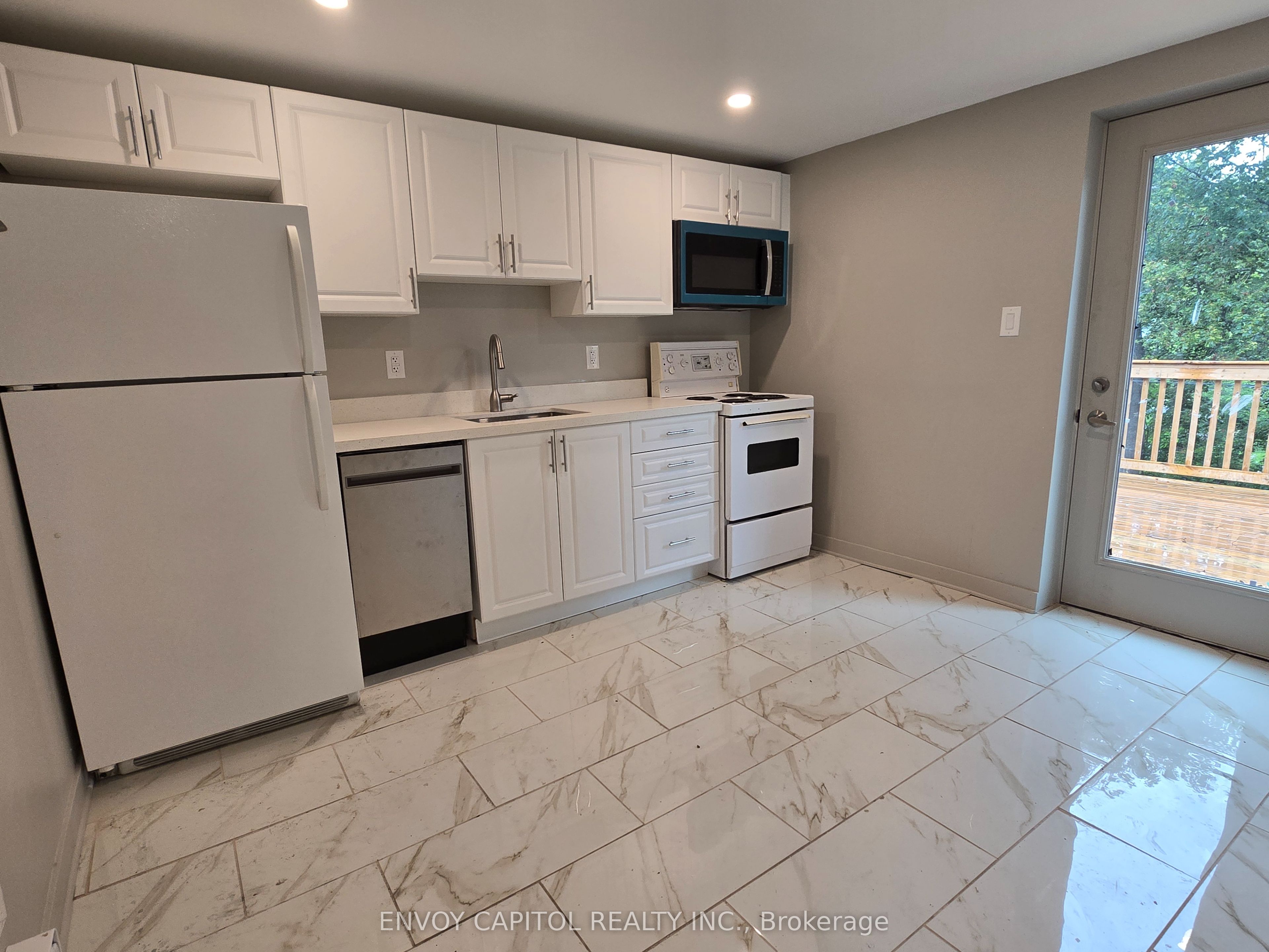 Unit 1352 Upper - 1354 Queen Street E, Toronto 3