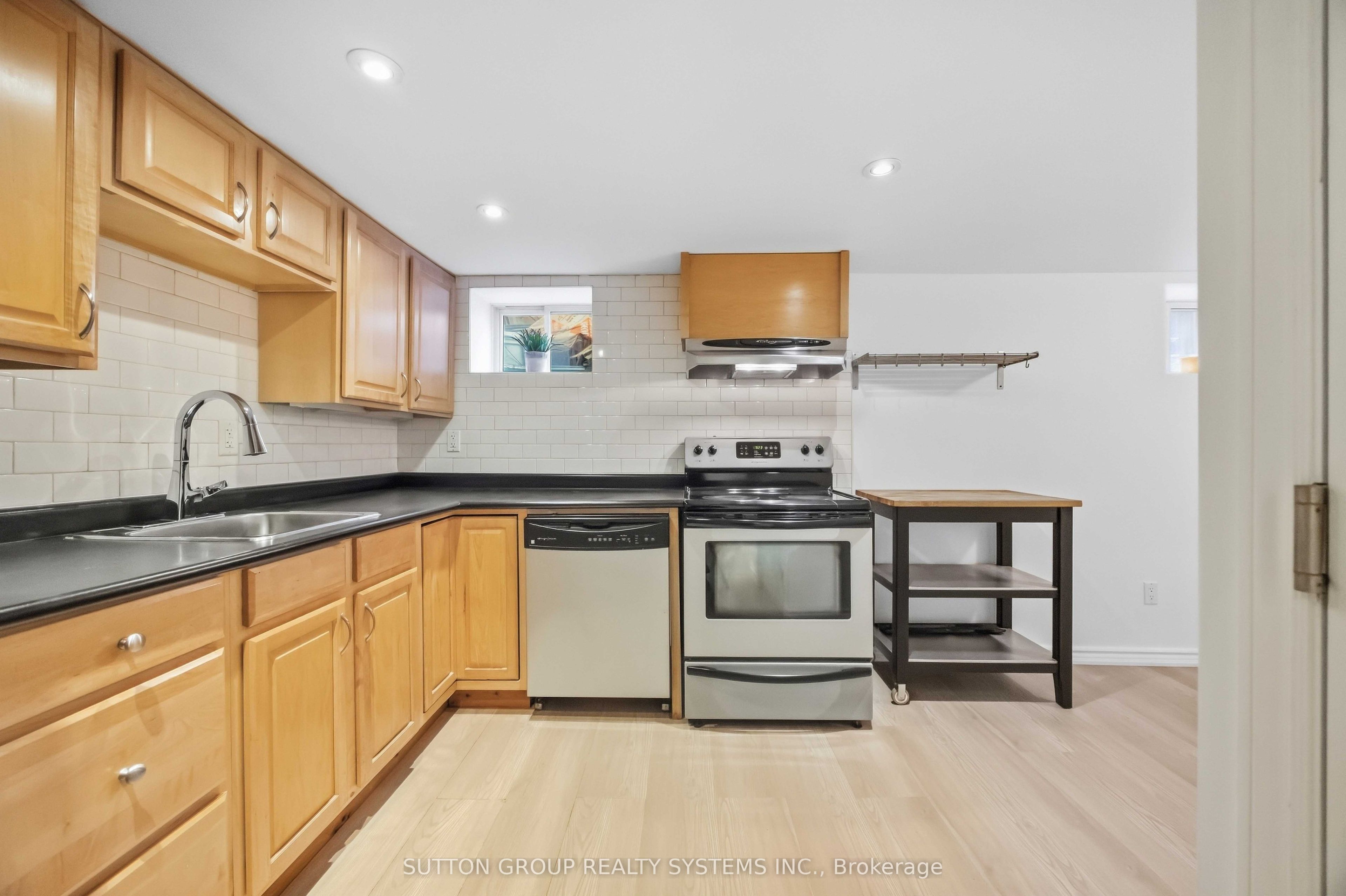 Unit Lower - 103 Ashdale Avenue, Toronto 5