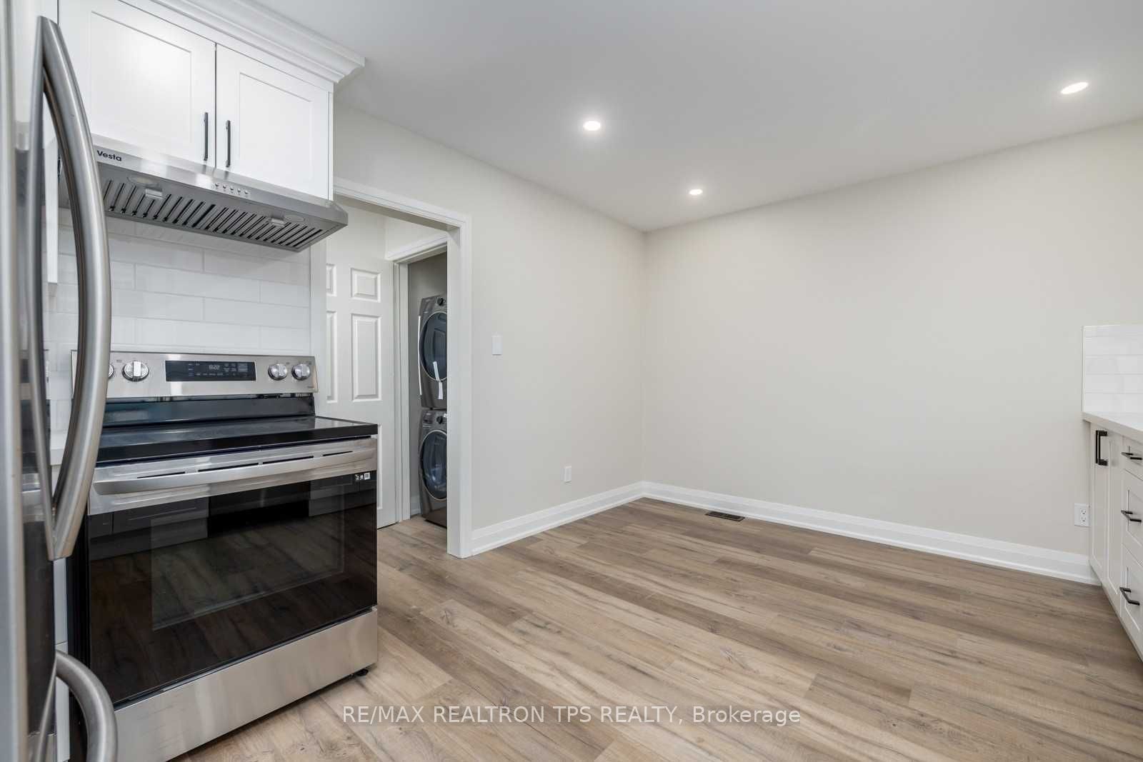 634 Athol Street E, Oshawa 5