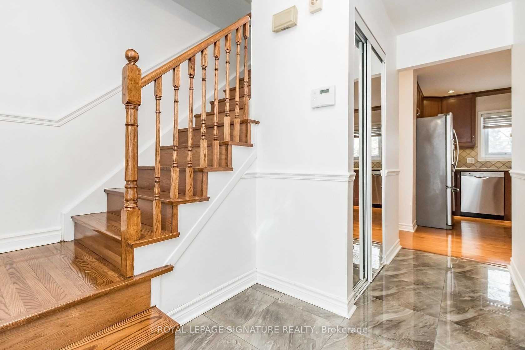 Unit Upper - 19 Starlake Drive, Scarborough 3