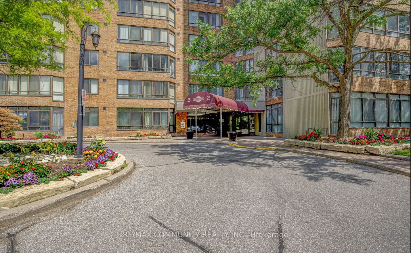 Unit 1133 - 25 Bamburgh Circle, Scarborough 2