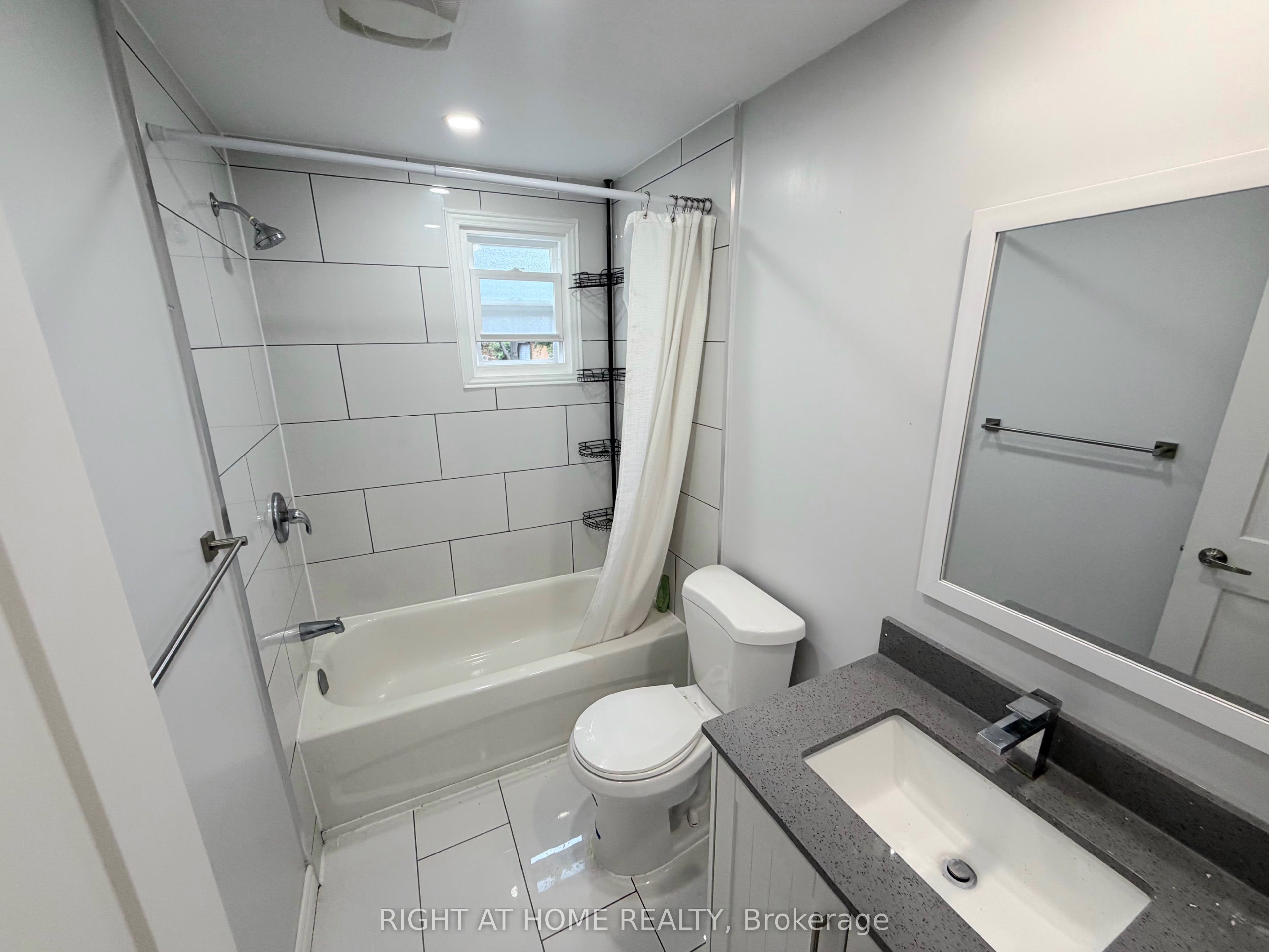 Unit Upper - 408 Strathmore Boulevard, Toronto 2