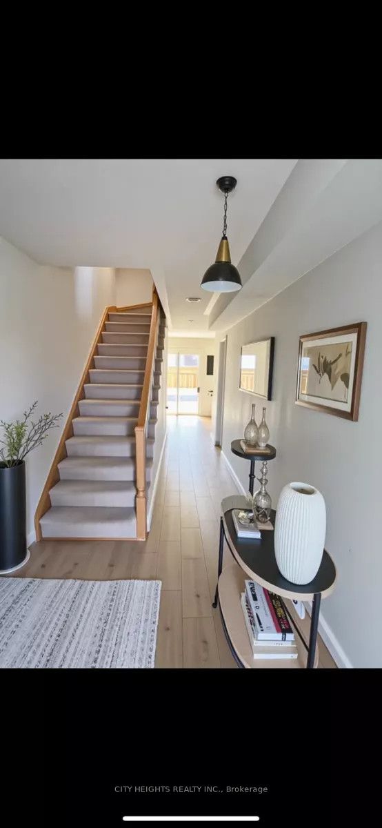 92 Jerome Way, Clarington 5