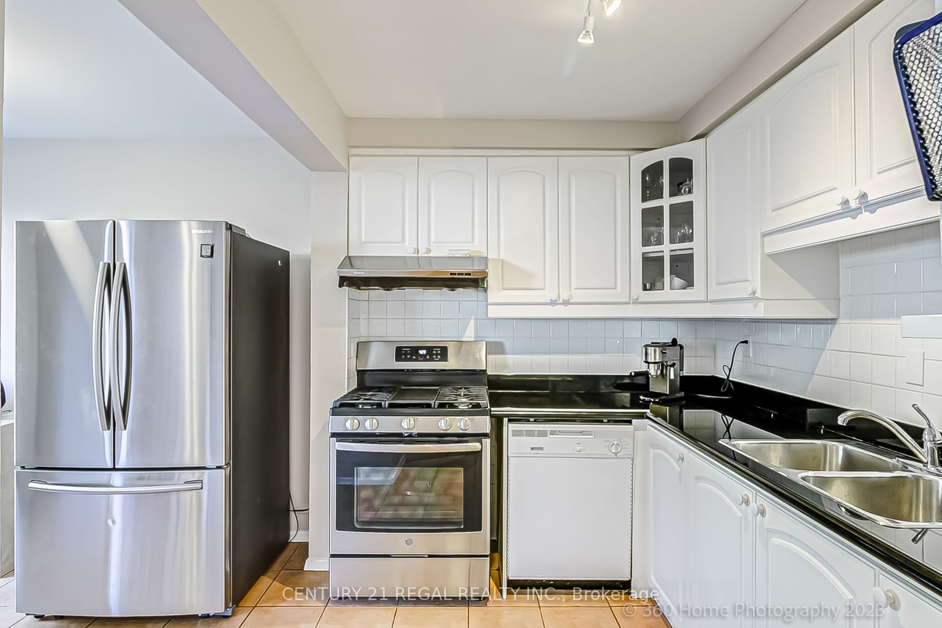 Unit 107 - 126 Dusay Place, Scarborough 4