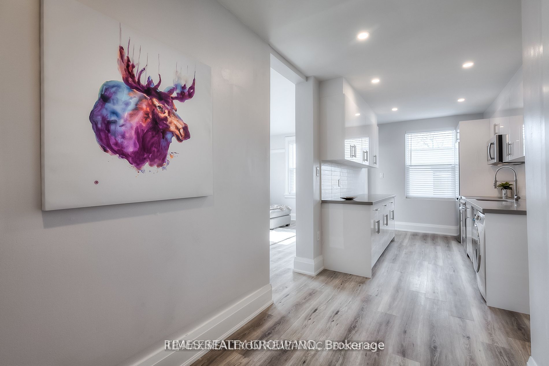 Unit 3 - 1492 DUNDAS Street E, Toronto 4