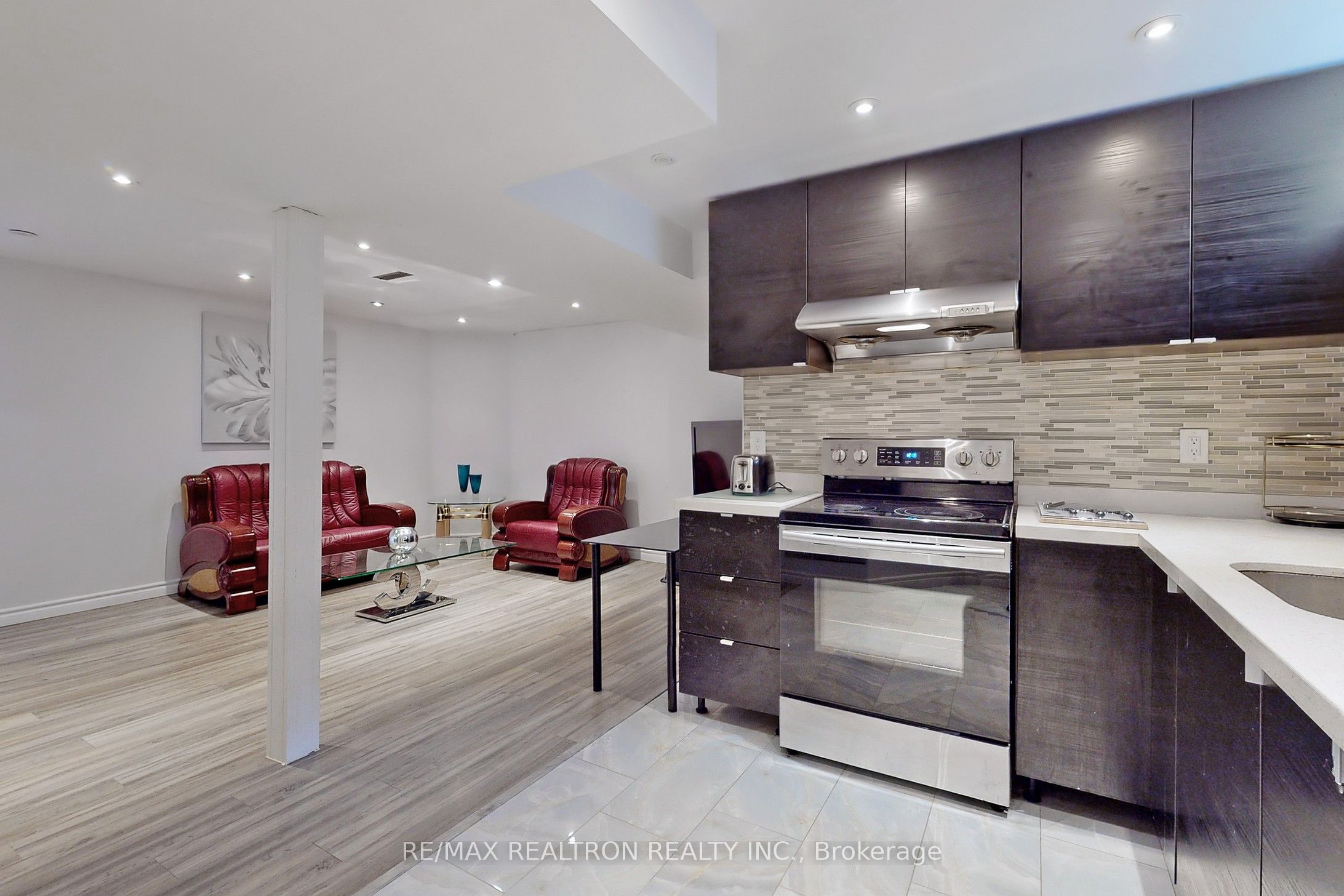 Unit Bsmt - 32 Subrisco Avenue, Richmond Hill 4
