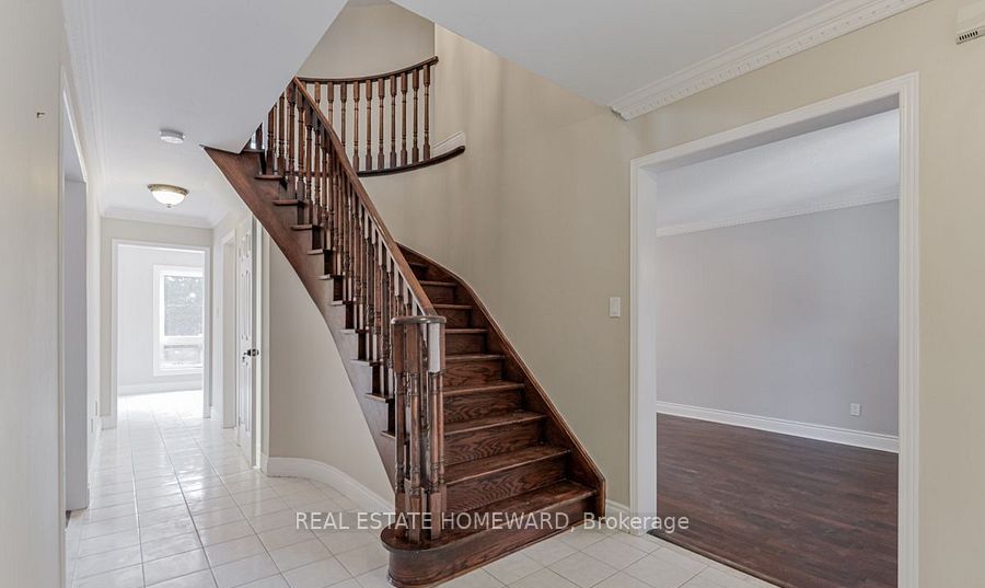 Unit Main2nd - 822 Firth Court, Newmarket 3