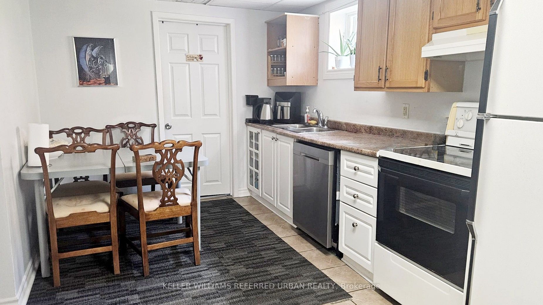 Unit Basement - 743 Sunnypoint Drive, Newmarket 2