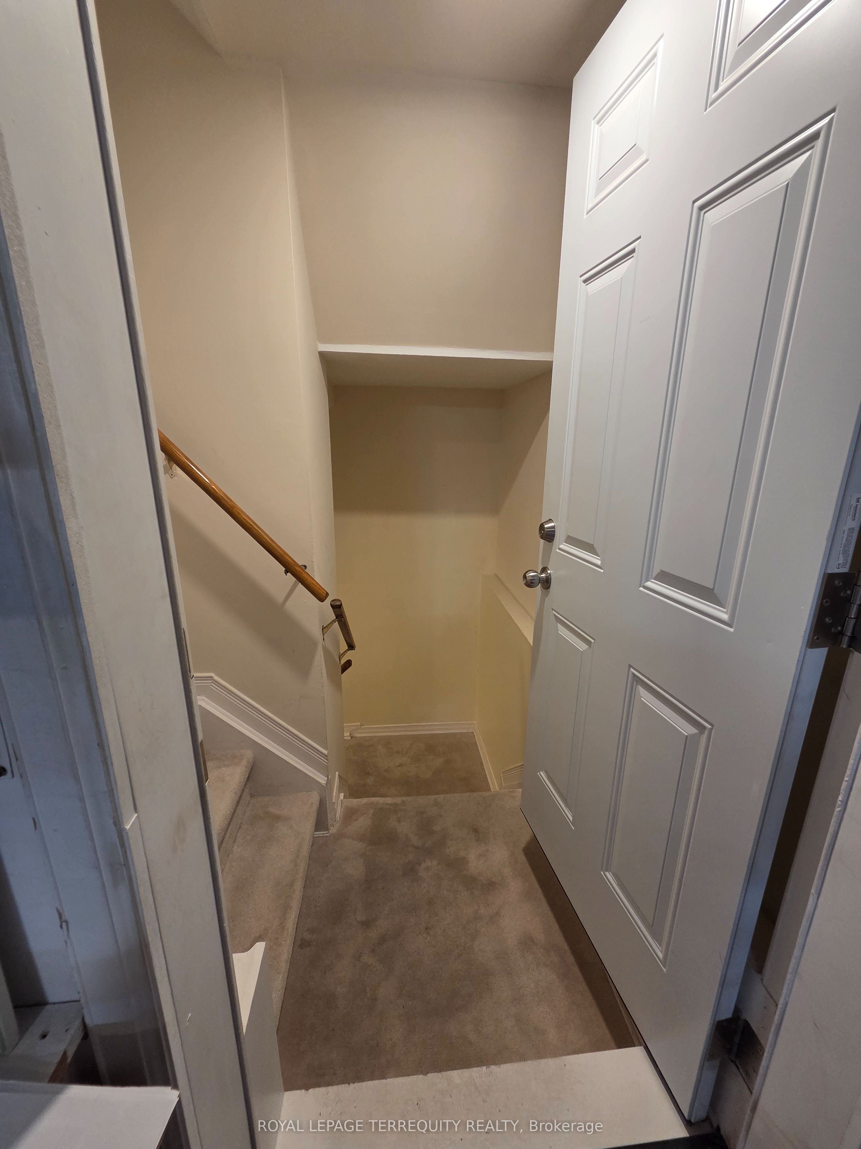 Unit Bsmt - 16 Royal Chapin Crescent, Richmond Hill 4