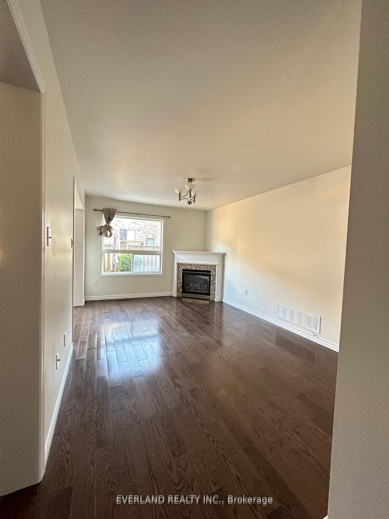 7 Bassett Avenue, Richmond Hill 3