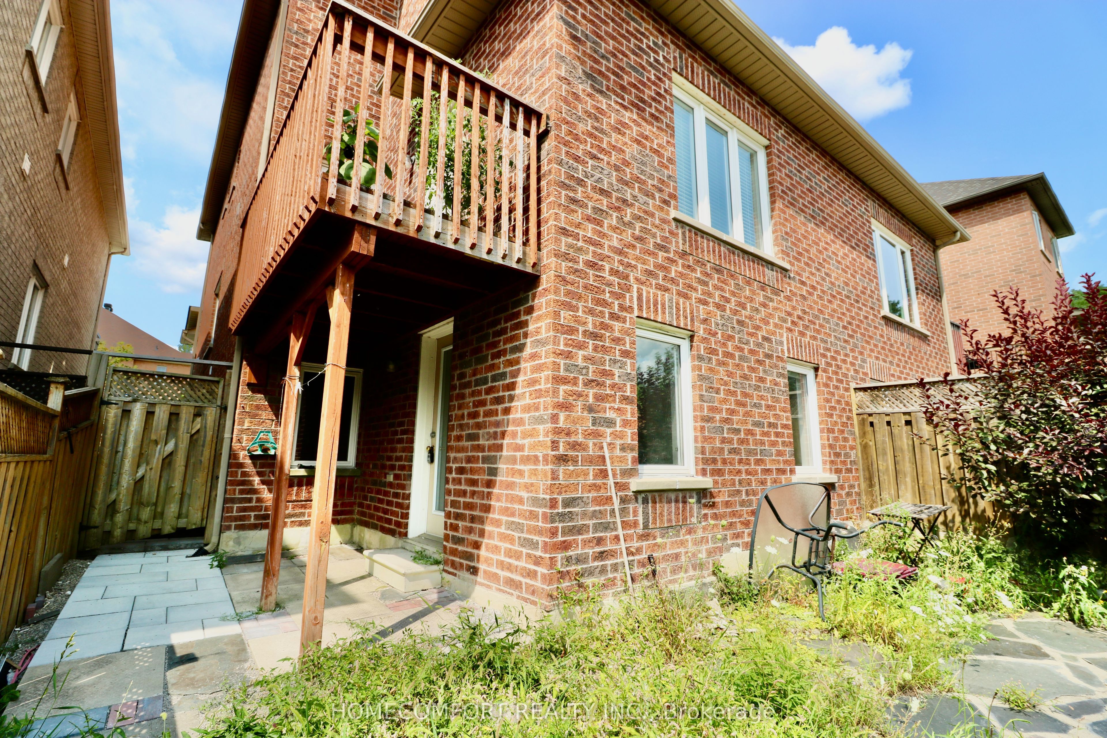 Unit Lower - 126 Gamble Glen Crescent, Richmond Hill 3