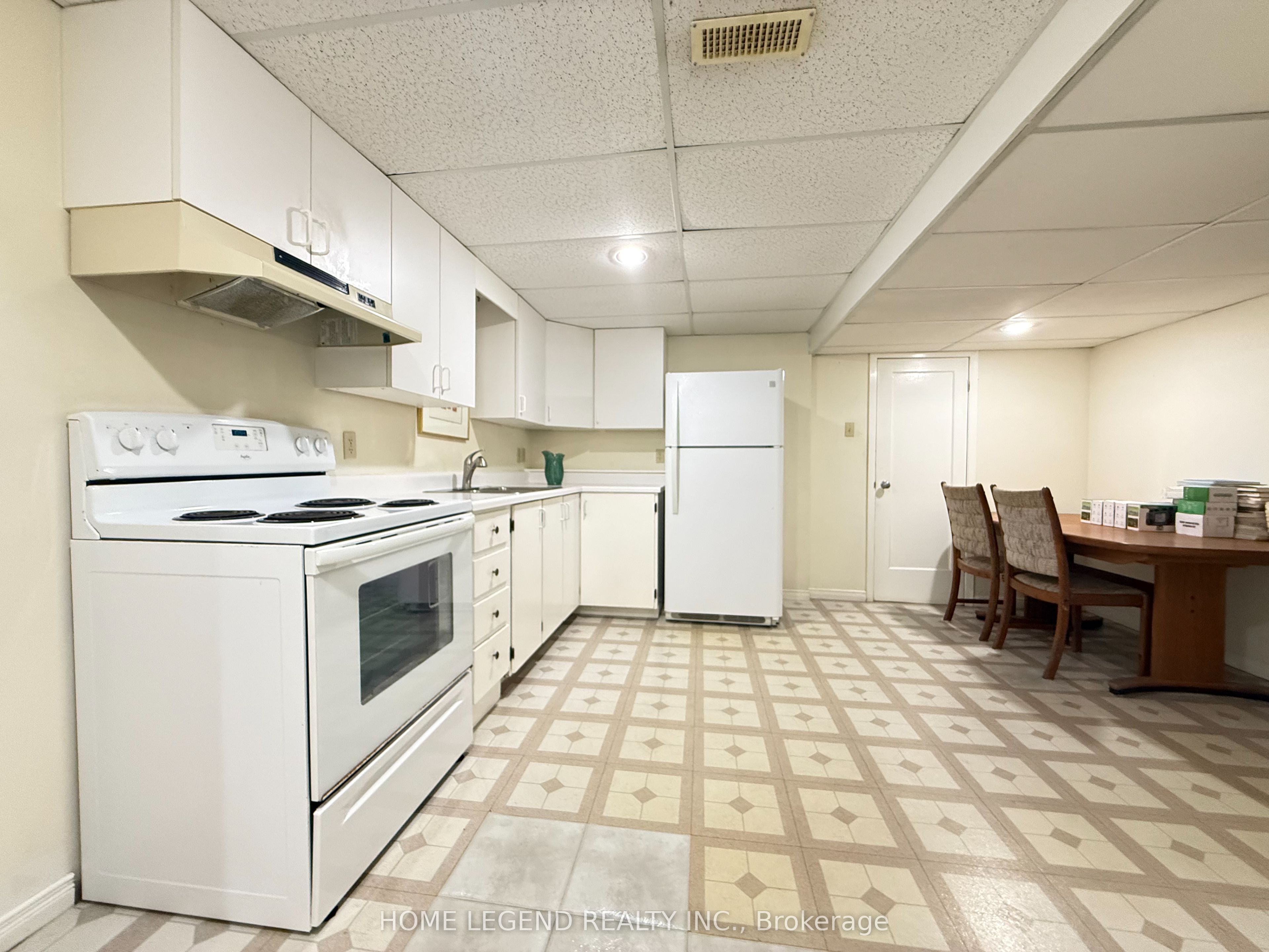 Unit Unit 2 - 16414 Mccowan Road, Whitchurch-Stouffville 3
