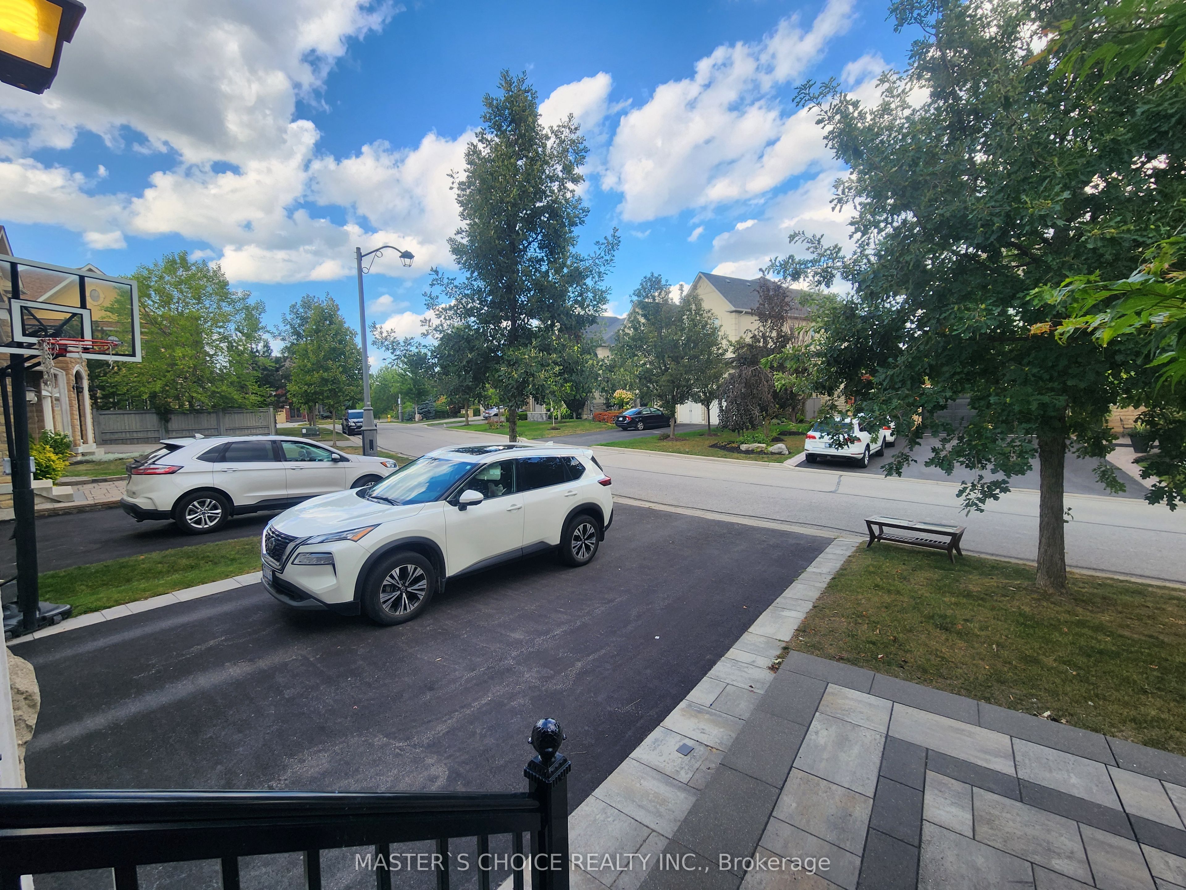 47 Sir Modesto Court, Vaughan 2