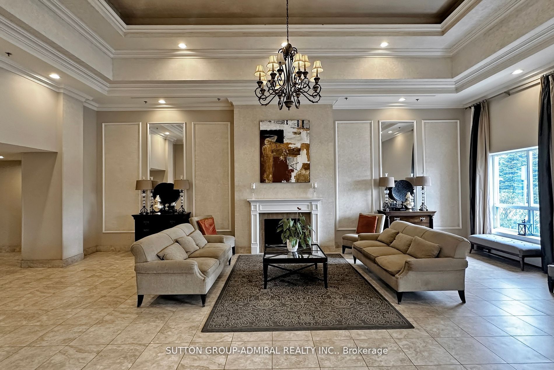 Unit 315 - 2 Maison Parc Court, Vaughan 2