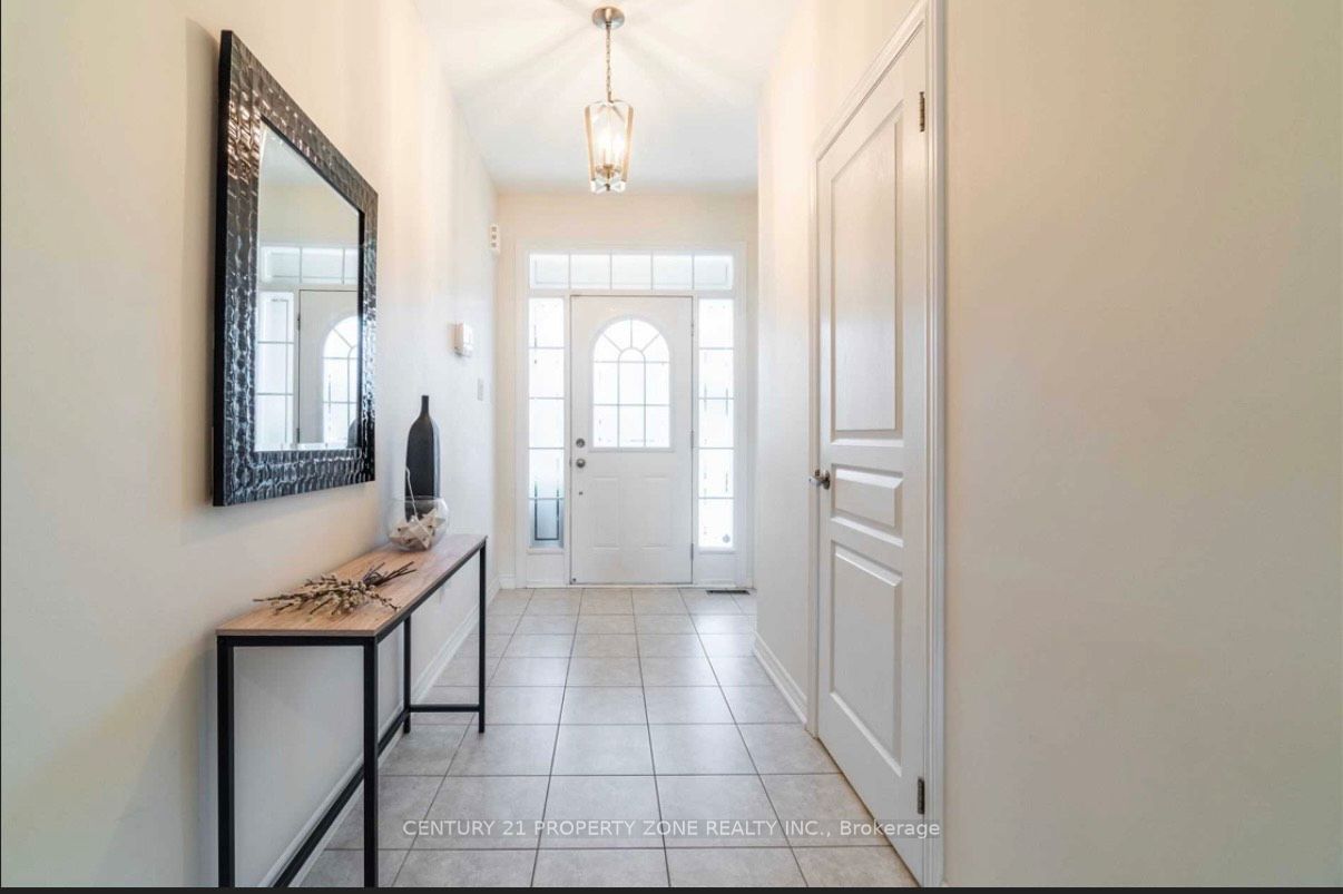 50 Jackson Drive, New Tecumseth 4