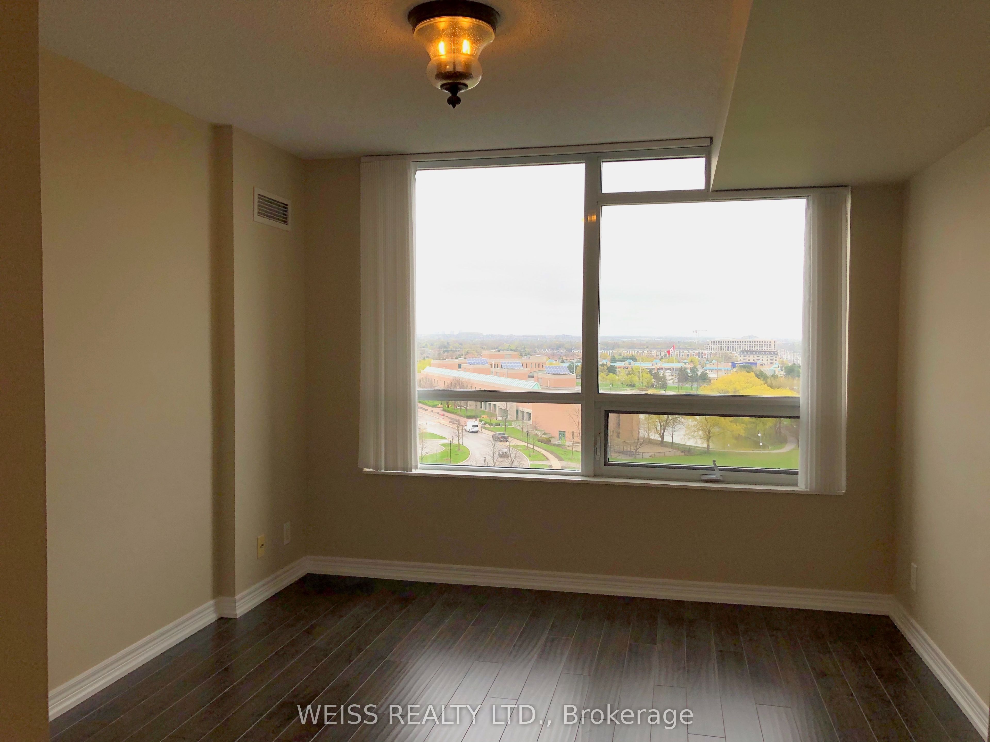 Unit 1023 - 33 Cox Boulevard E, Markham 2
