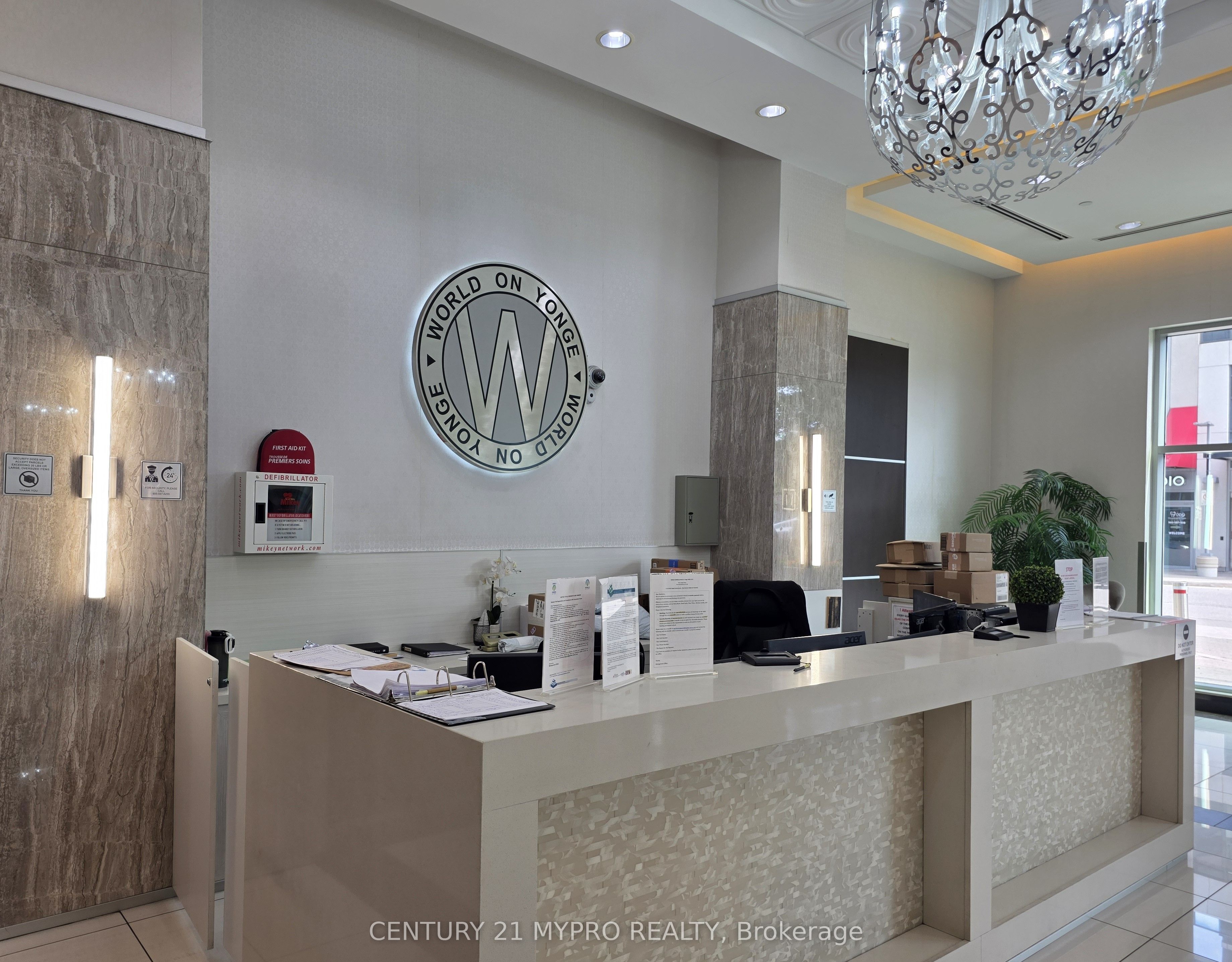 Unit 1830 - 7161 Yonge Street, Markham 2