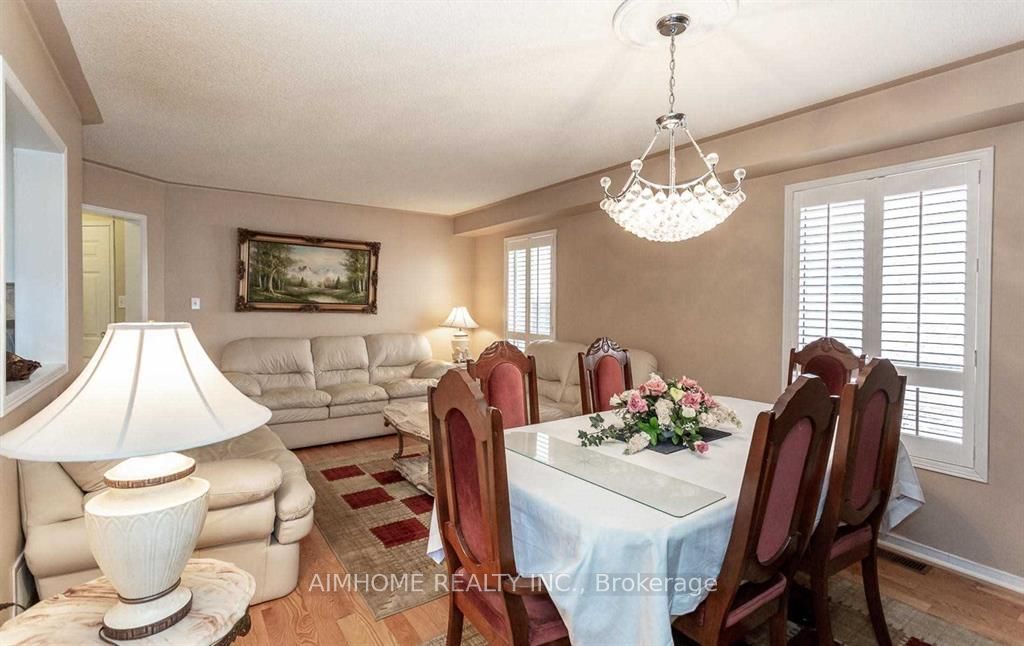 34 Raymond Bartlett Avenue, Markham 5