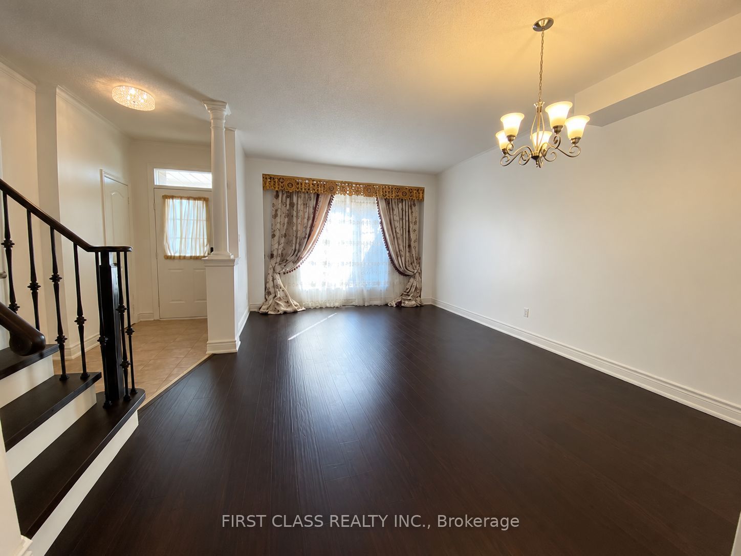 8 Catalina Crescent, Richmond Hill 5