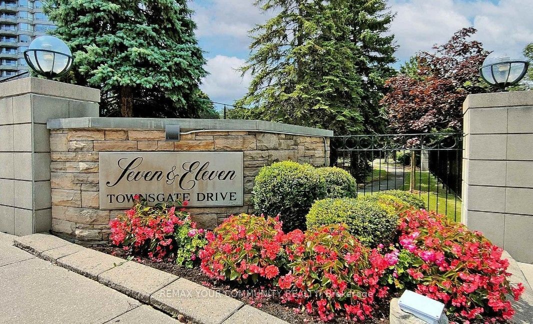 Unit 310 - 7 Townsgate Drive, Vaughan 2