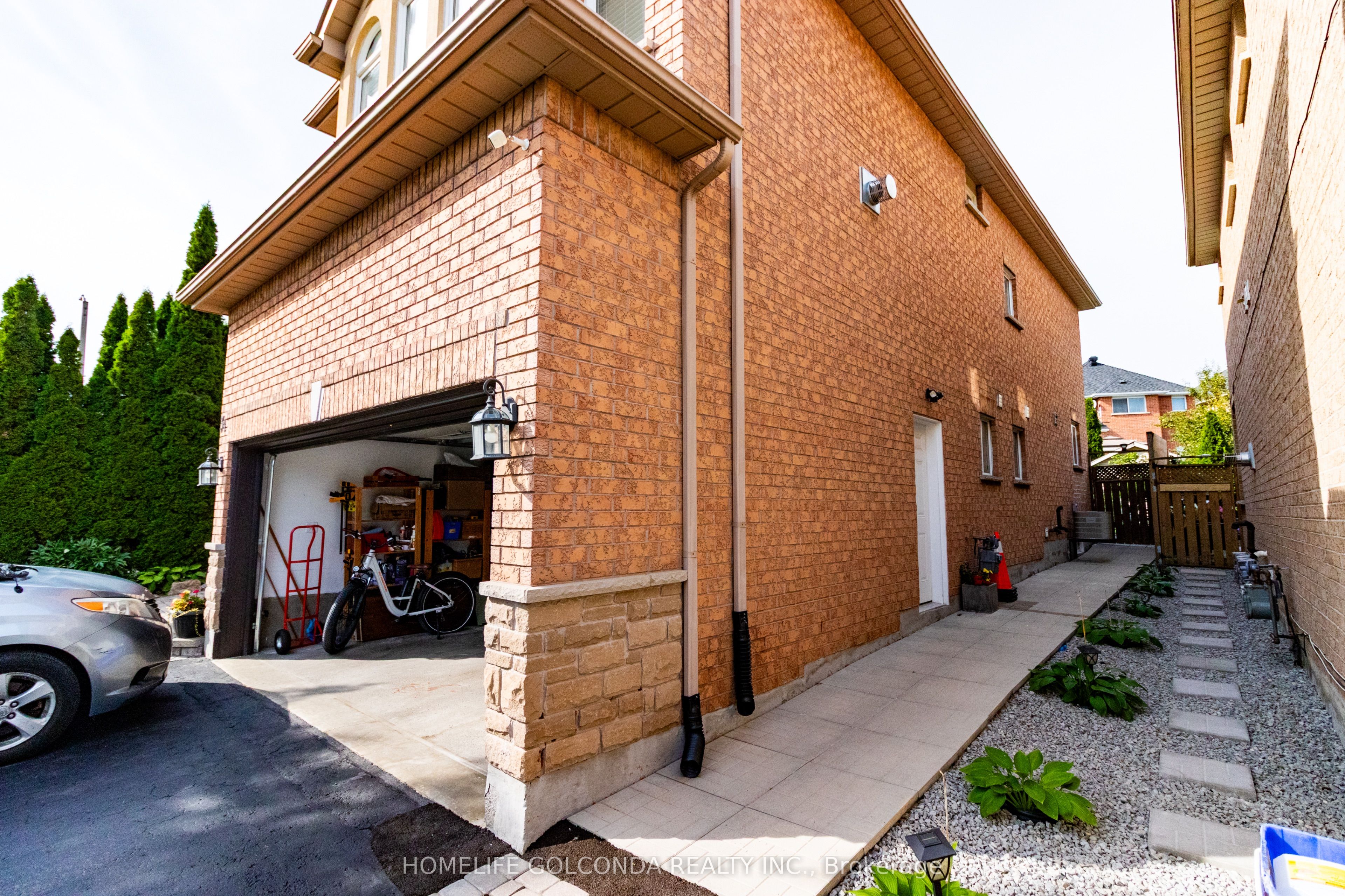 34 Linda Margaret Crescent, Richmond Hill 3