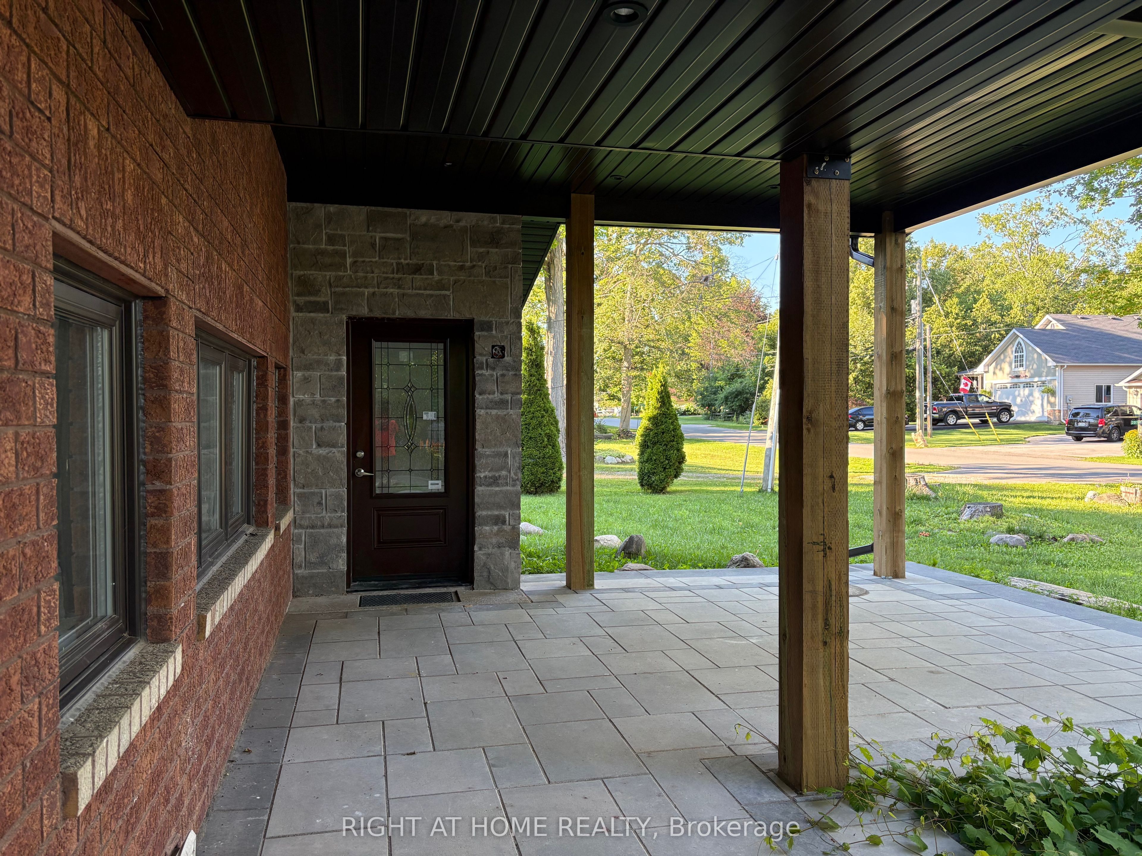 2012 Inglewood Drive, Innisfil 2