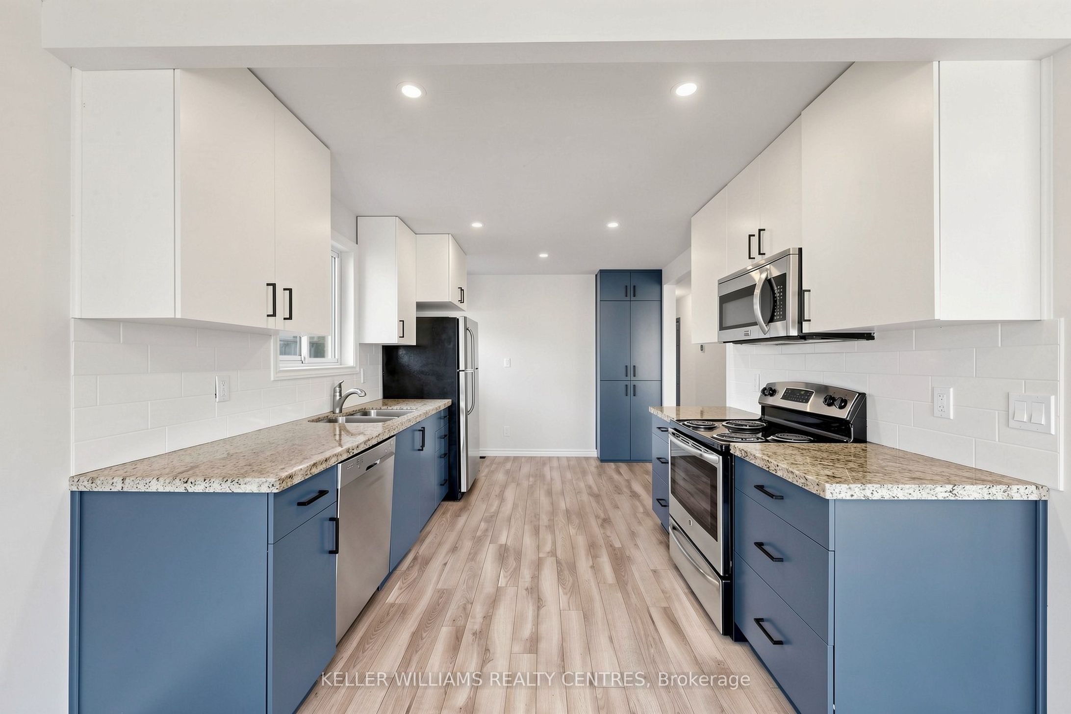 Unit Upper - 807 Greenfield Crescent, Newmarket 3