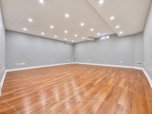 Unit bsmt - 44 Gianmarco Way, Vaughan 3
