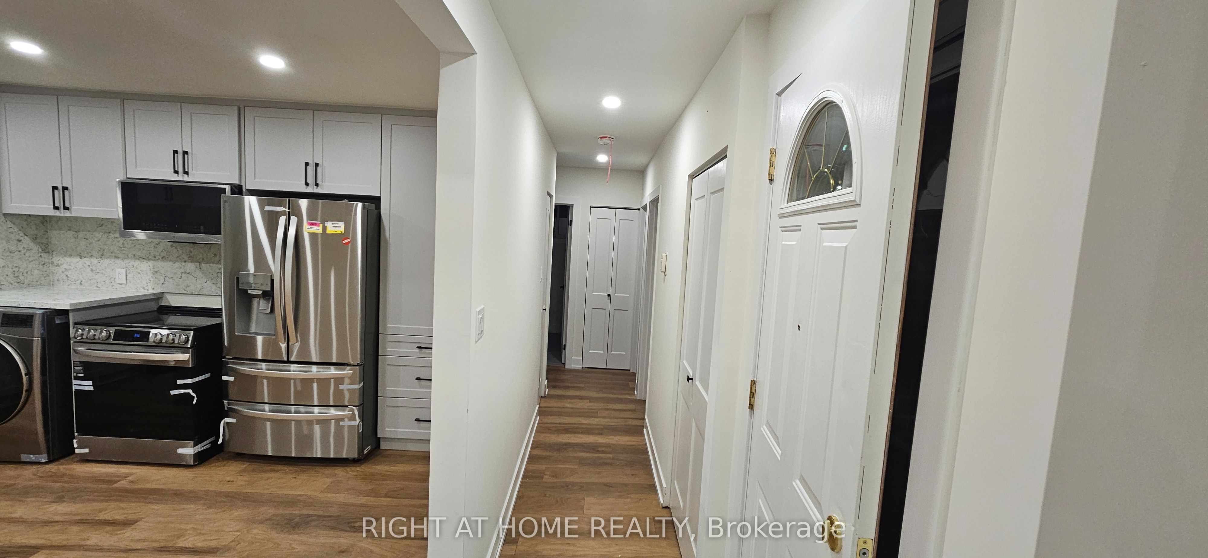 Unit Main Floor - 38 Jasper Drive, Aurora 4