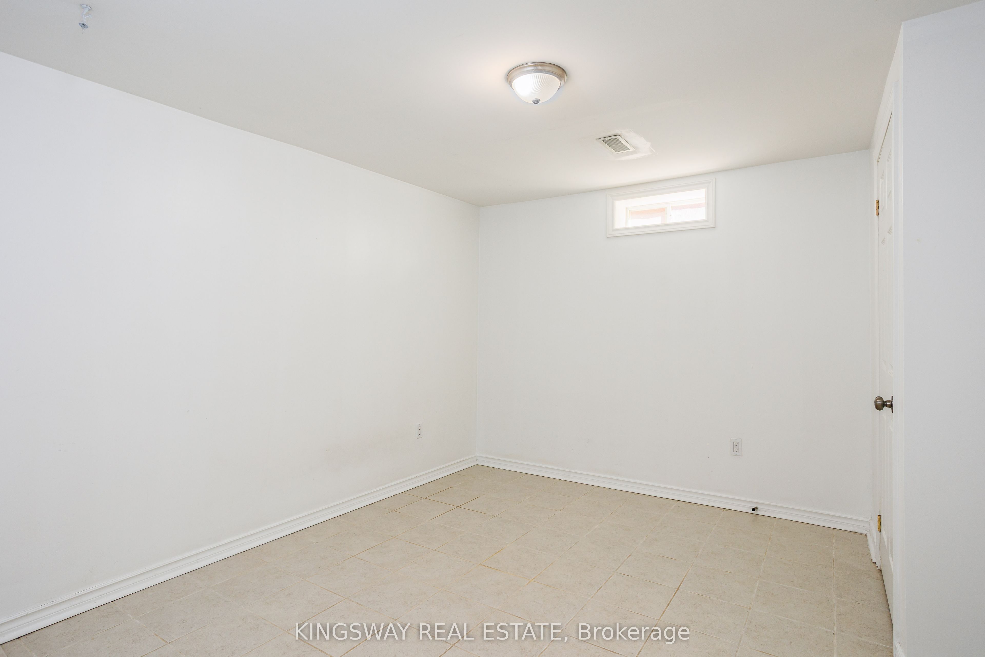57 Lancer Drive, Vaughan 2