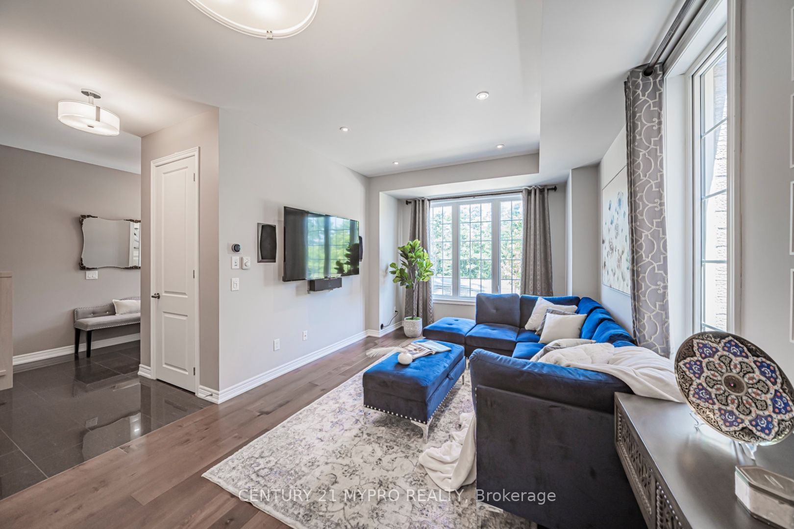 2768 Donald Cousens Parkway S, Markham 4