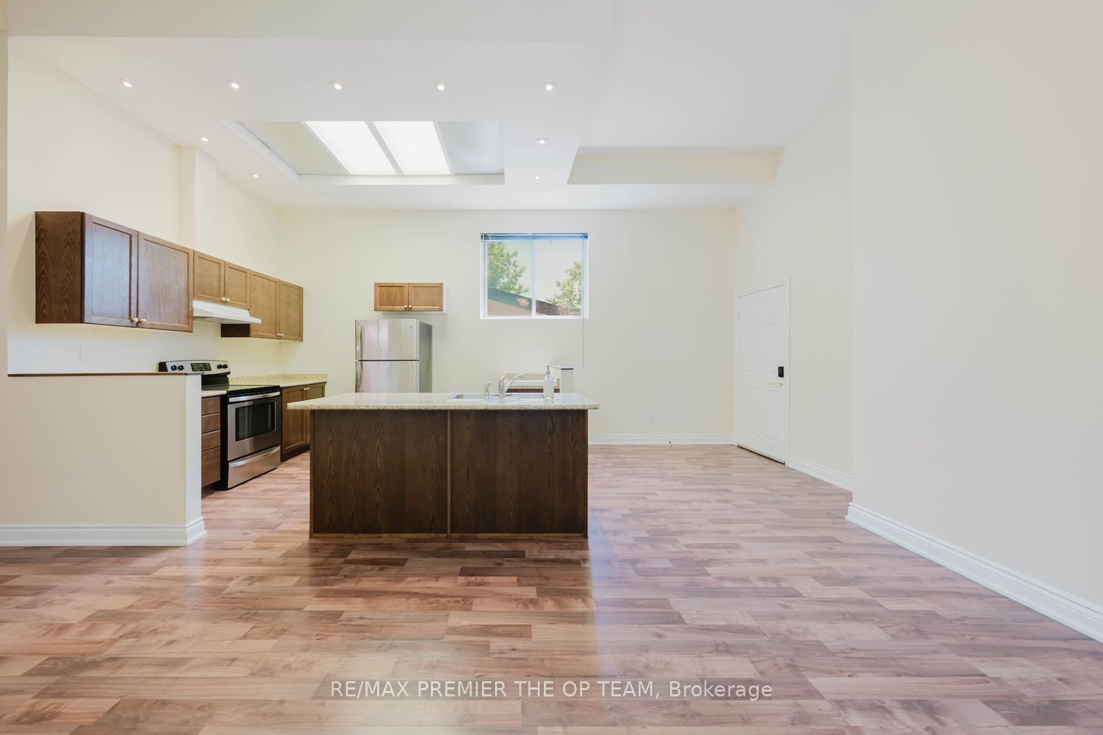 Unit Main - 7930 Kipling Avenue, Vaughan 4