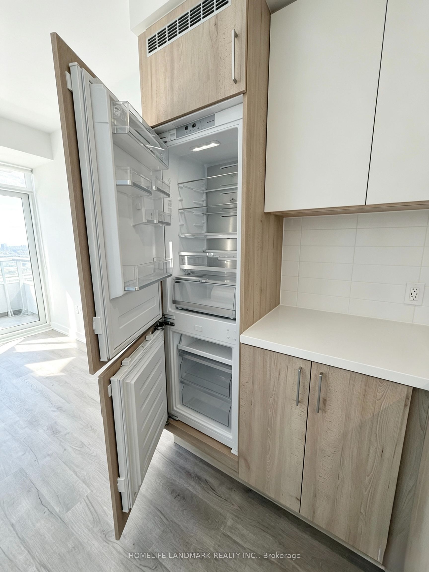 Unit 2002 - 21 Meadowdale Road, Vaughan 5