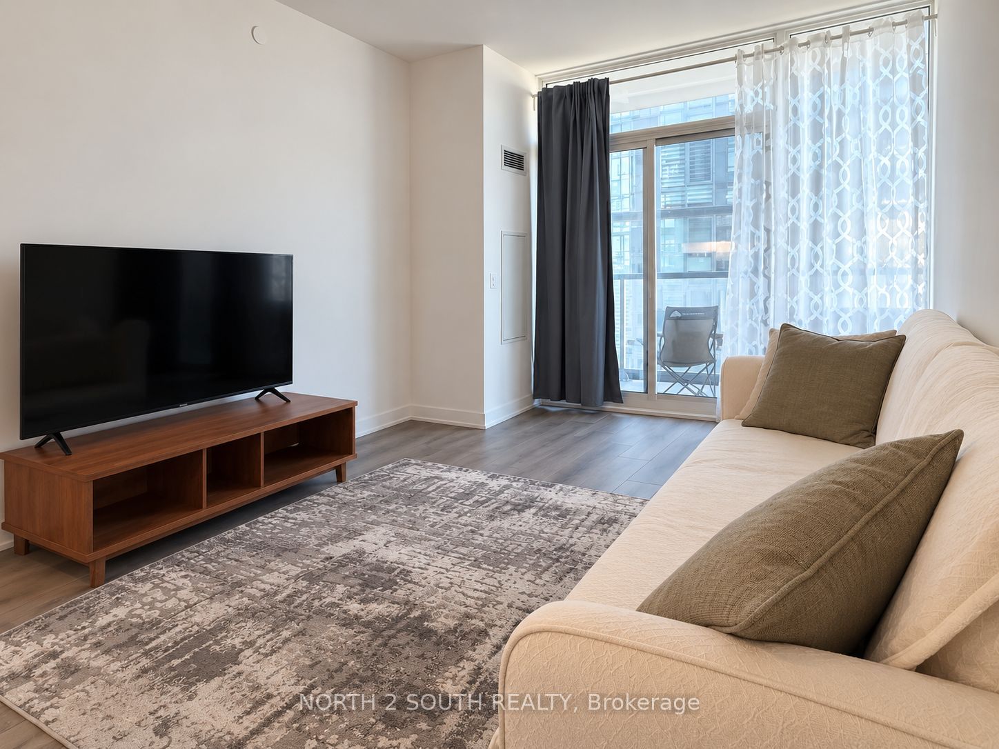 Unit 601 - 10 Gatineau Drive, Vaughan 2