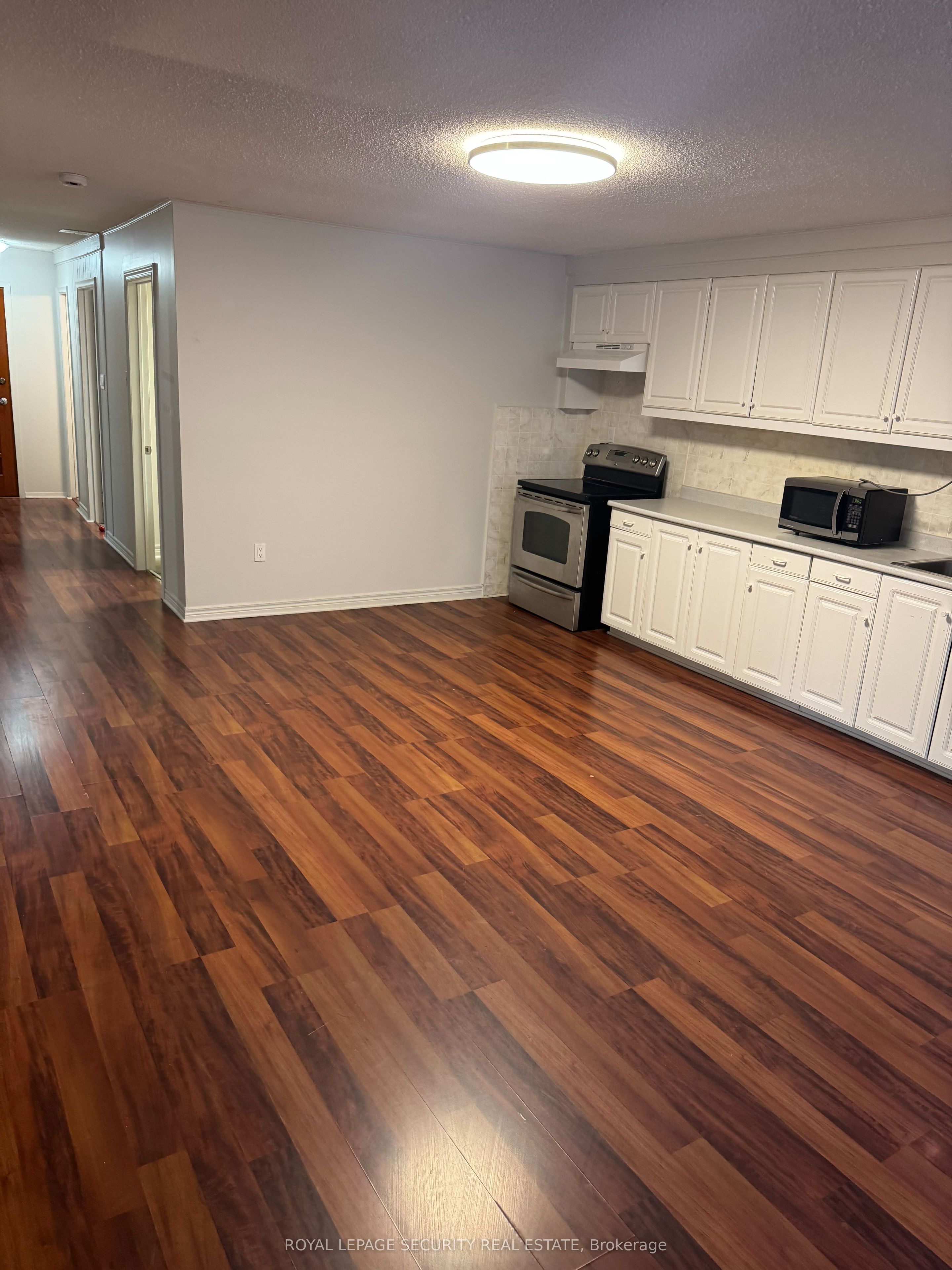 Unit Lower B - 10432 Islington Avenue, Vaughan 5
