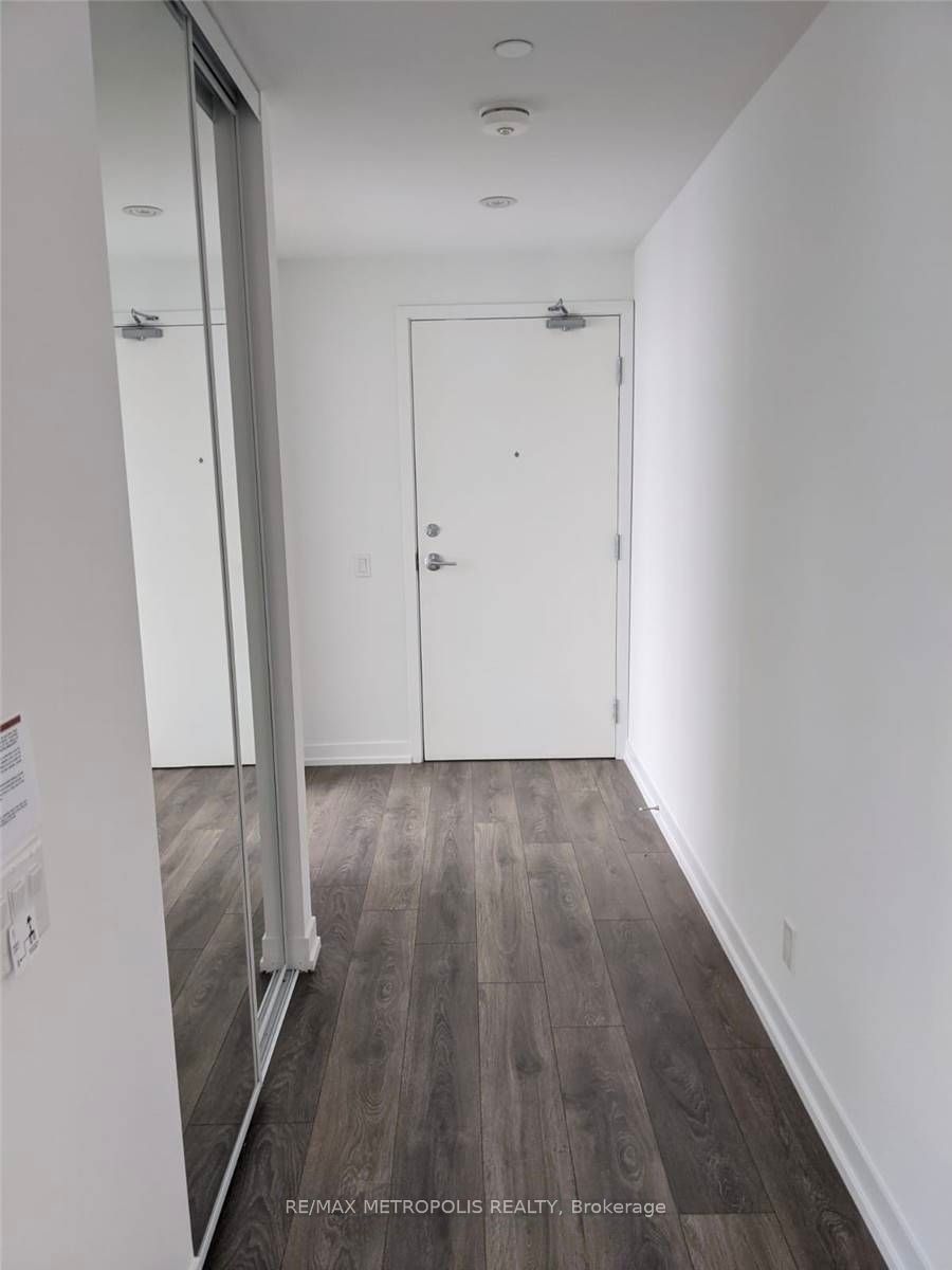 Unit 5102 - 5 Buttermill Avenue, Vaughan 3