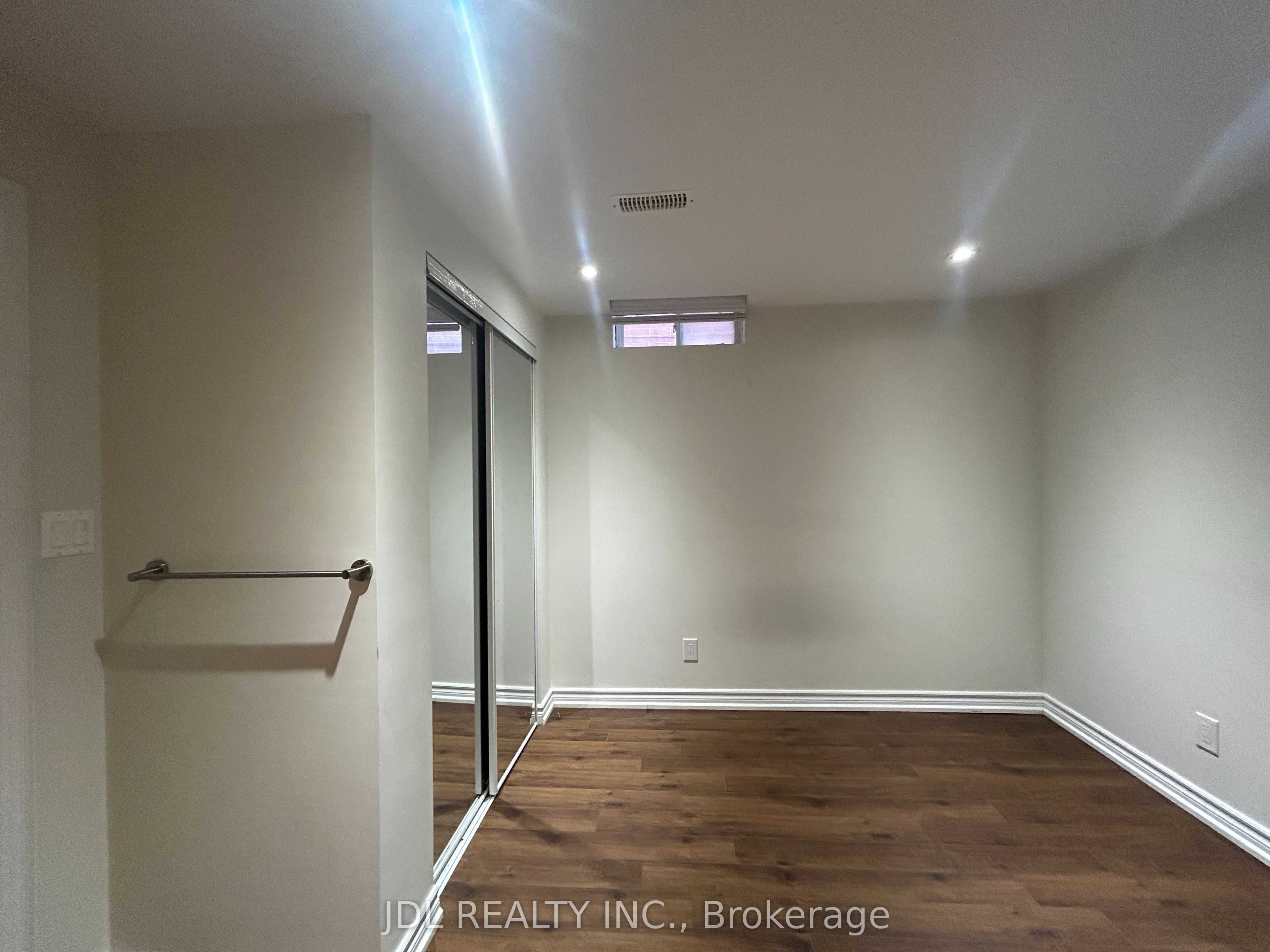 Unit Whole Two-Bedroom Bsmt - 36 Bendamere Cres Crescent, Markham 2