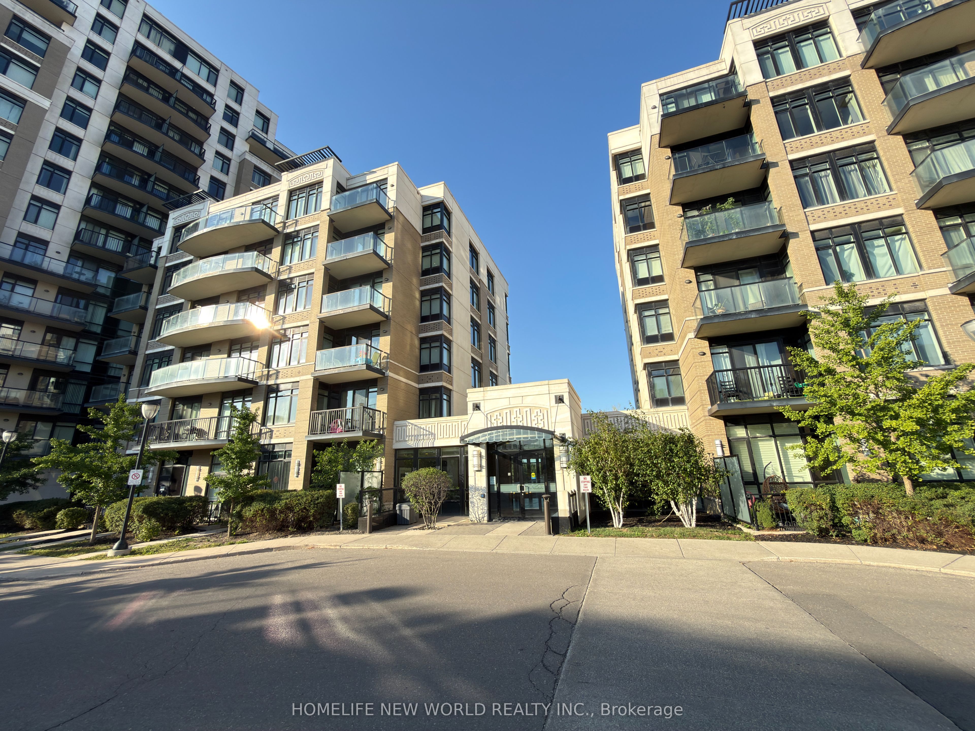 Unit 403 - 151 Upper Duke Crescent, Markham 3
