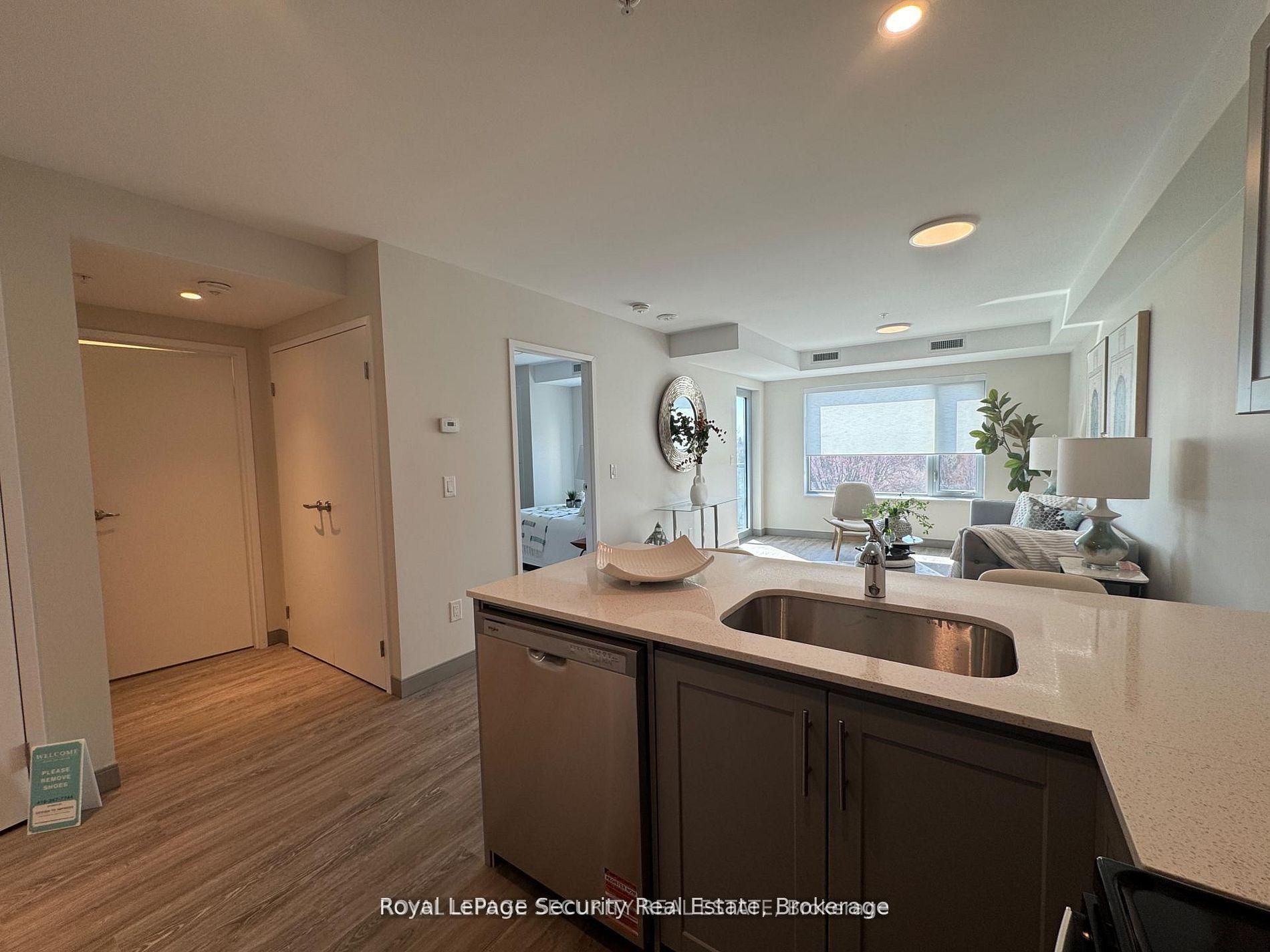 Unit 308 - 1015 Innisfil Beach Road, Innisfil 3